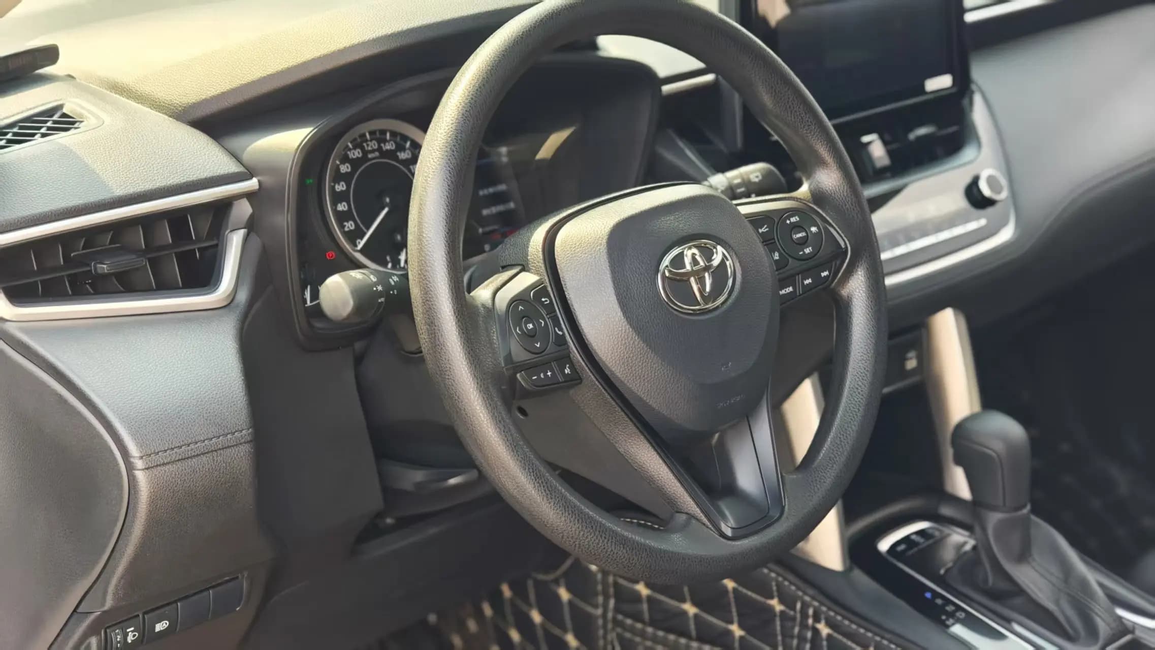Toyota Corolla Cross 2022 г. 18114 км. — фото 10