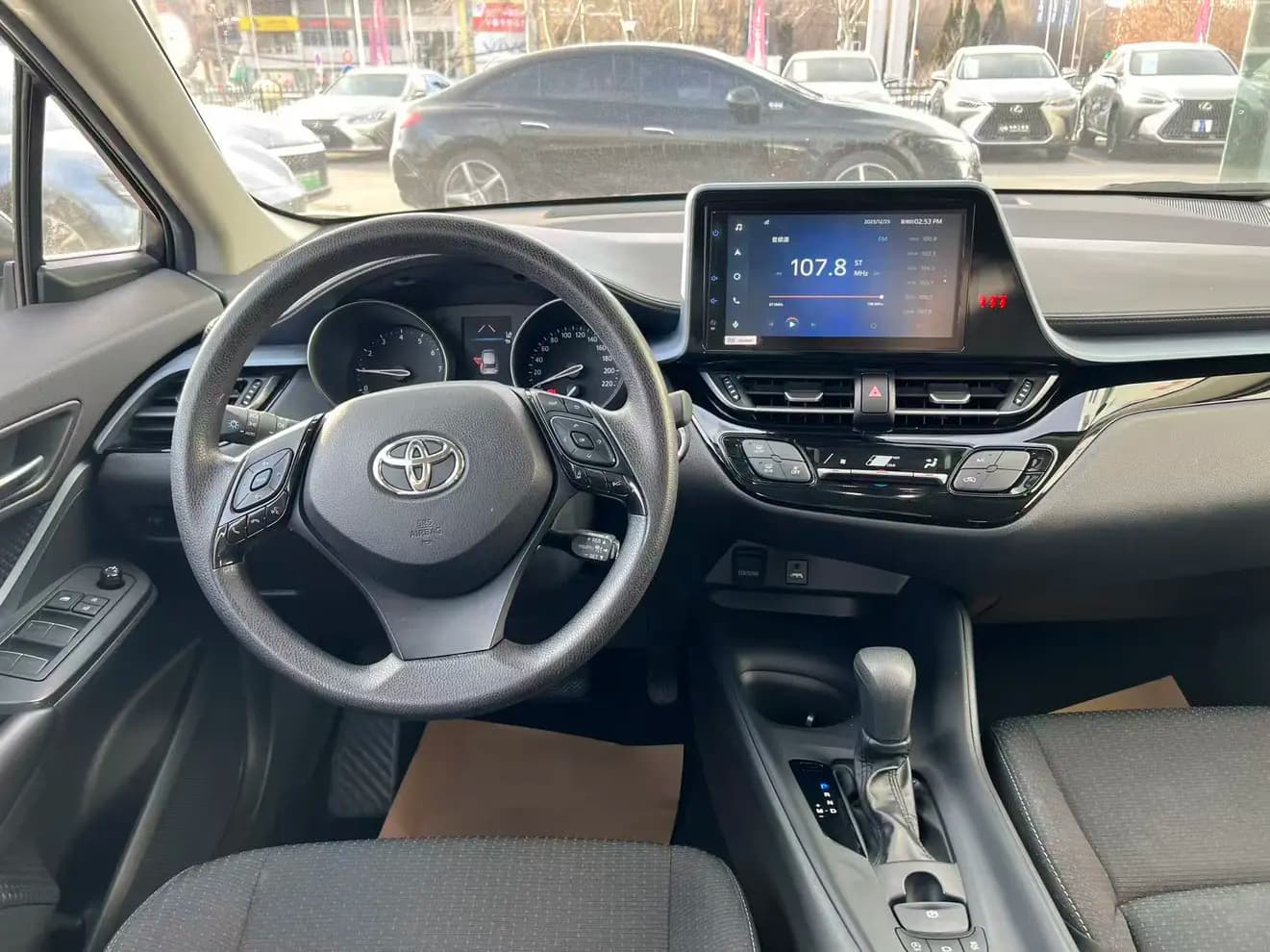 Toyota C-HR Hybrid 2023 г. 22073 км. — фото 16