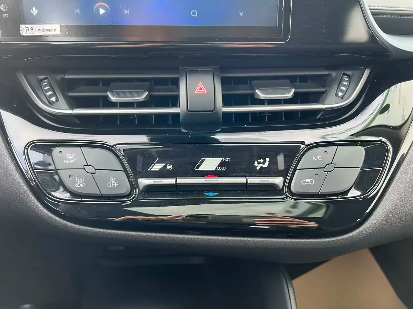 Toyota C-HR Hybrid 2023 г. 22073 км. — фото 6