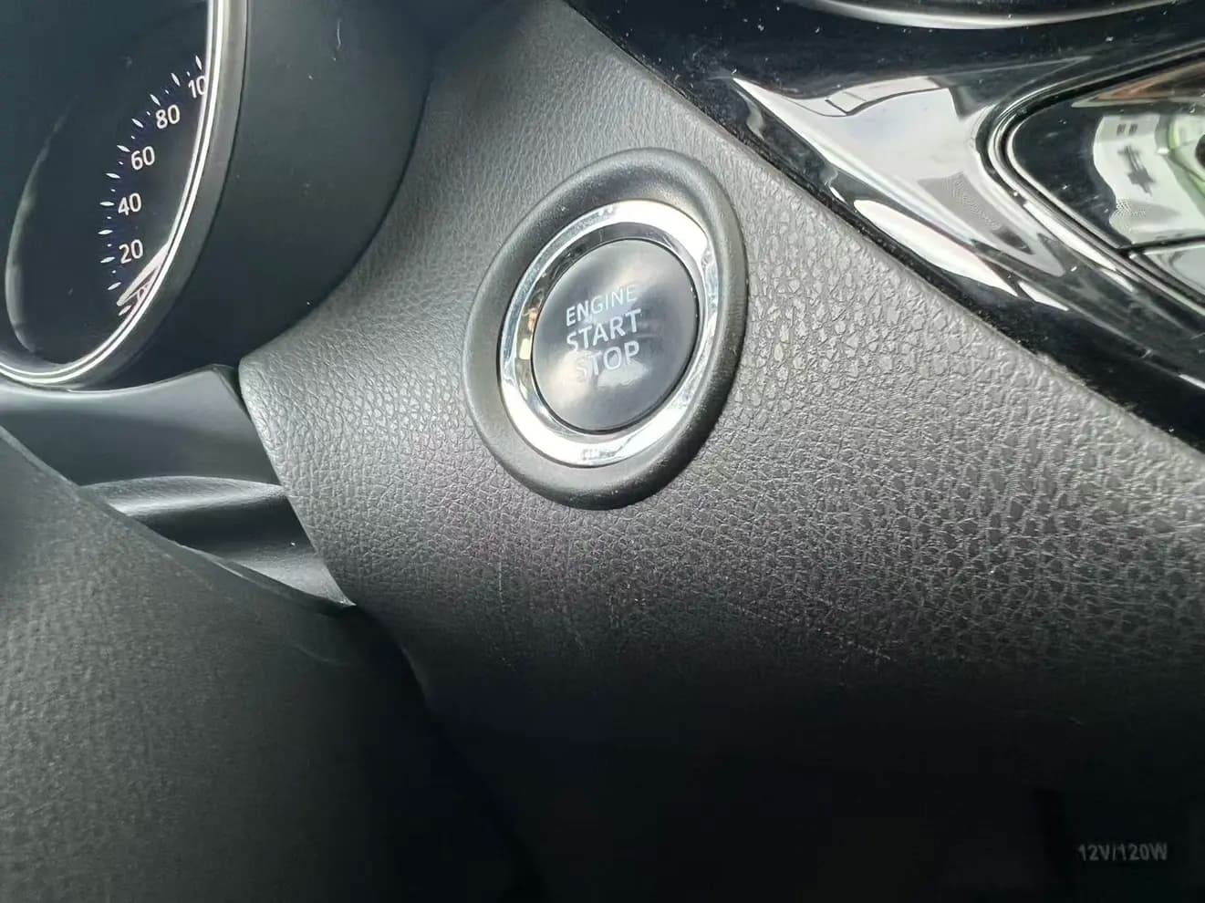 Toyota C-HR Hybrid 2023 г. 22073 км. — фото 8