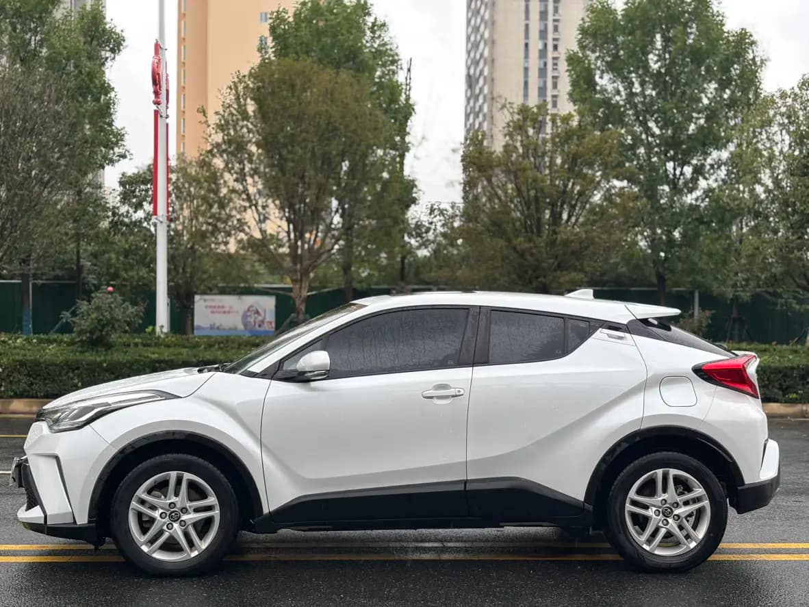 Toyota C-HR 2021 г. 22075 км. — фото 3
