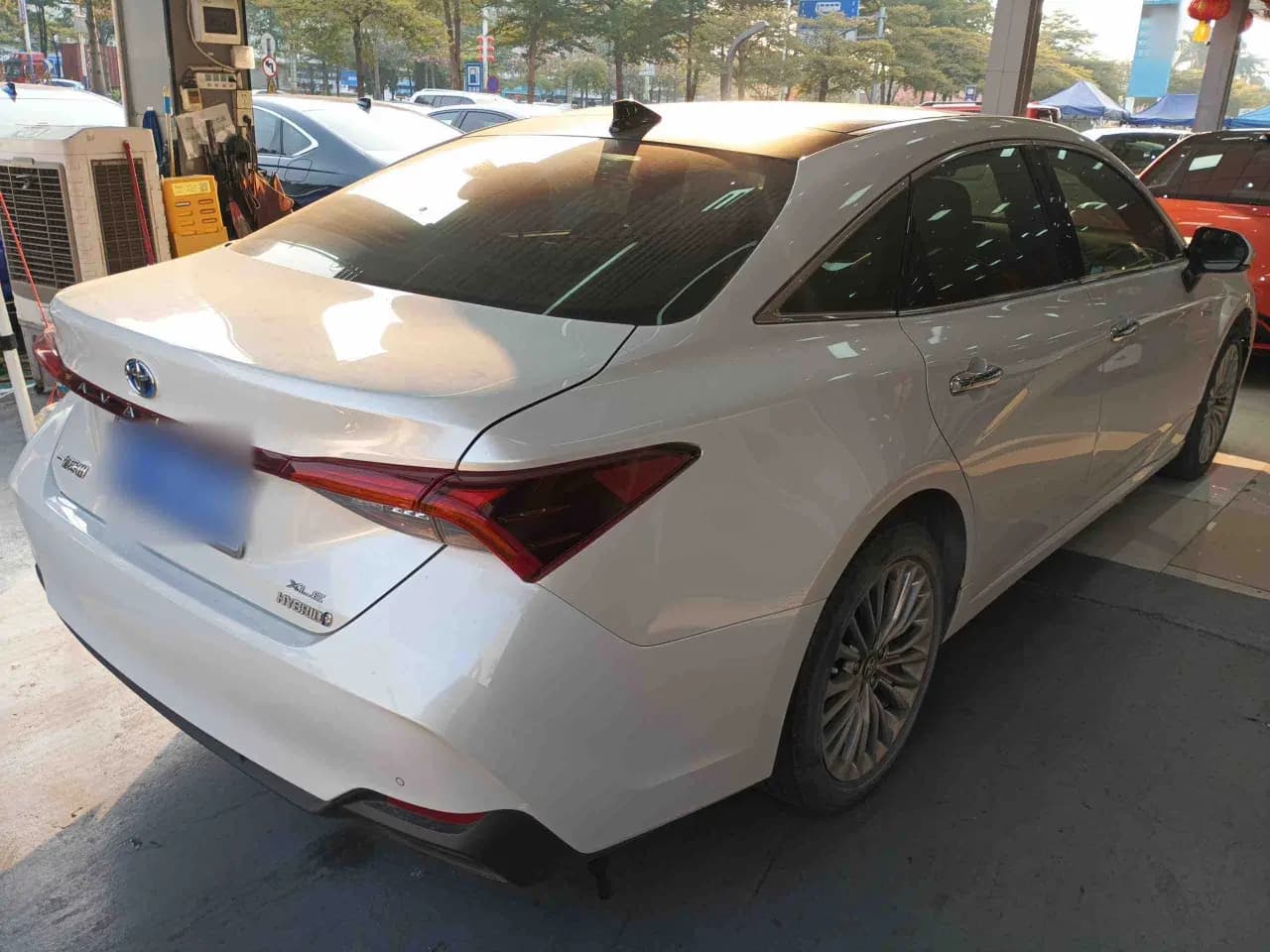 Toyota Avalon 2022 г. 38118 км. — фото 3