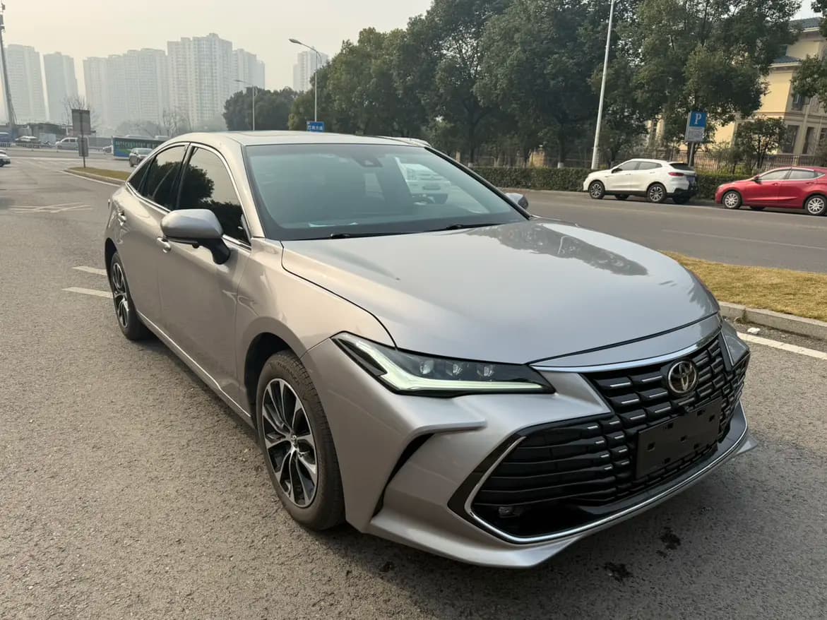 Toyota Avalon 2022 г. 45119 км. — фото 3