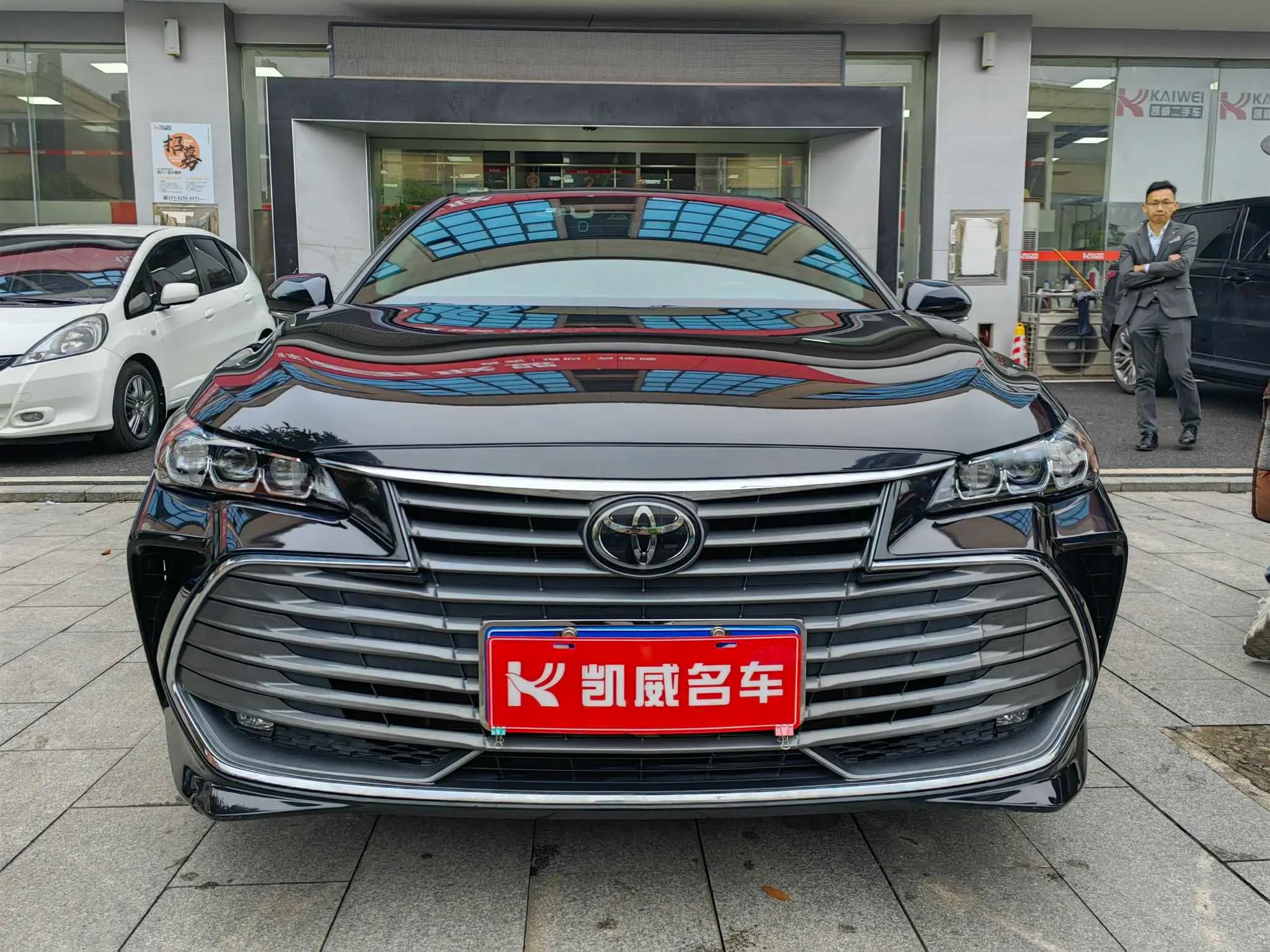 Toyota Avalon 2021 г. 54120 км. — фото 2