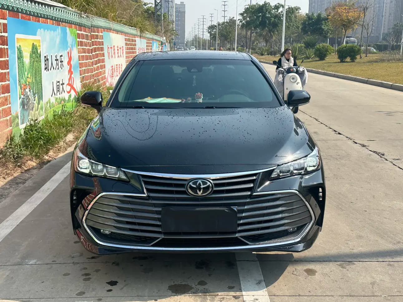 Toyota Avalon 2022 г. 51121 км. — фото 2