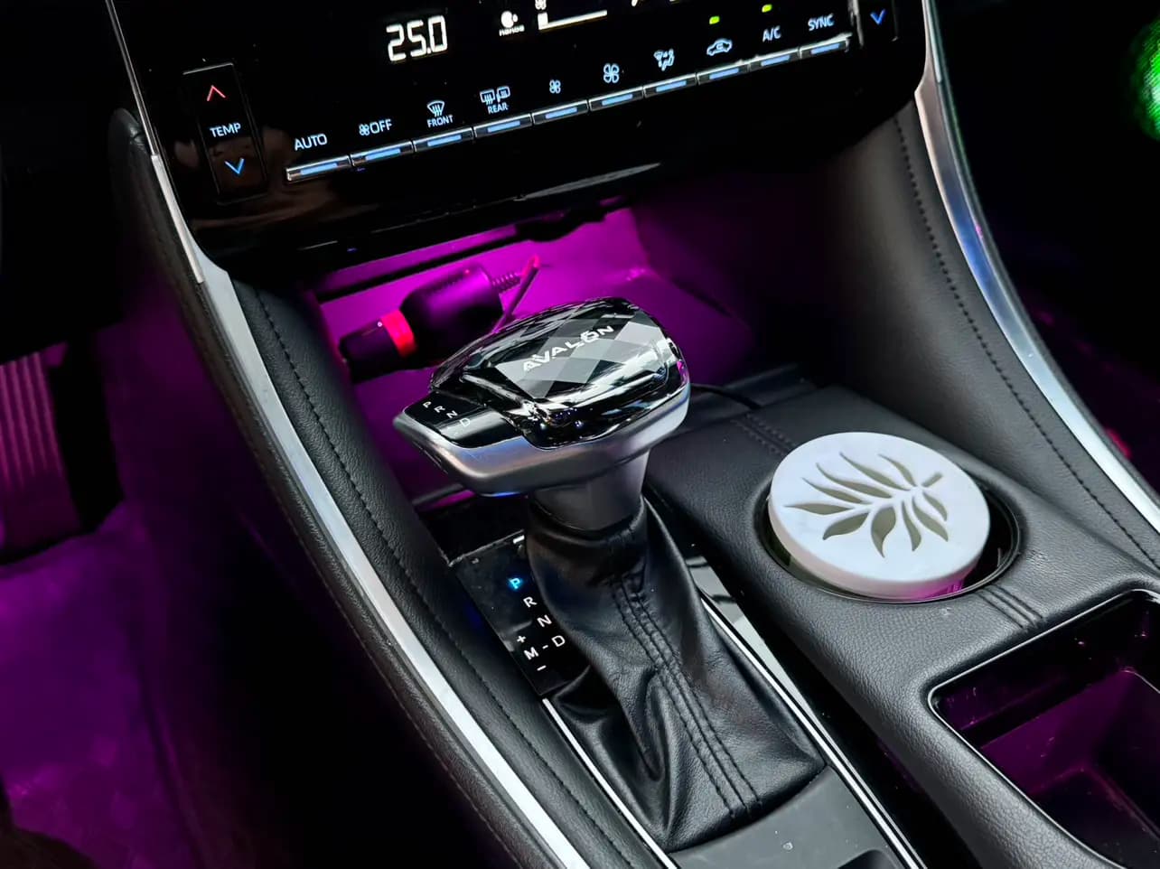 Toyota Avalon 2023 г. 176324 км. — фото 13