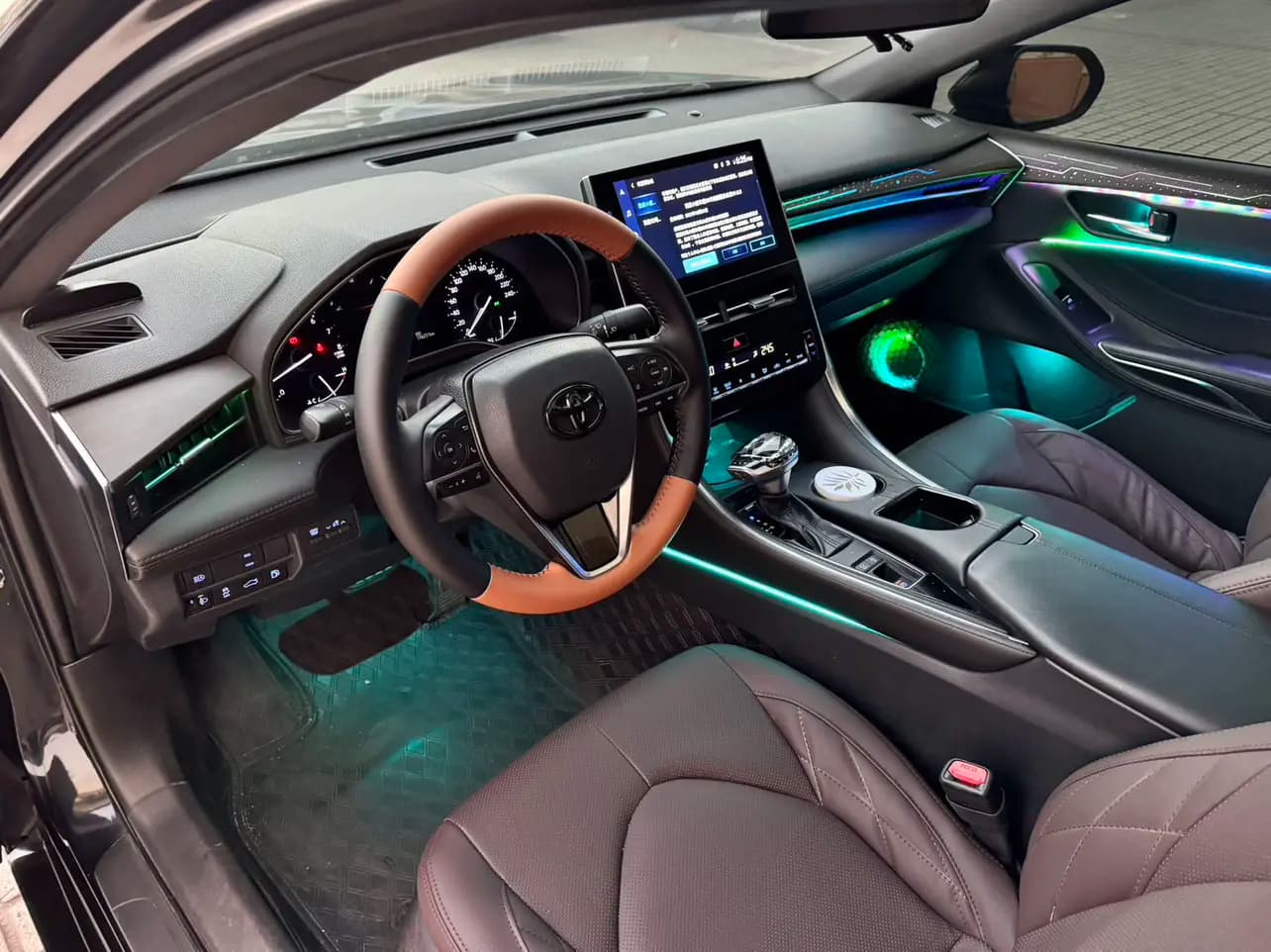 Toyota Avalon 2023 г. 176324 км. — фото 14