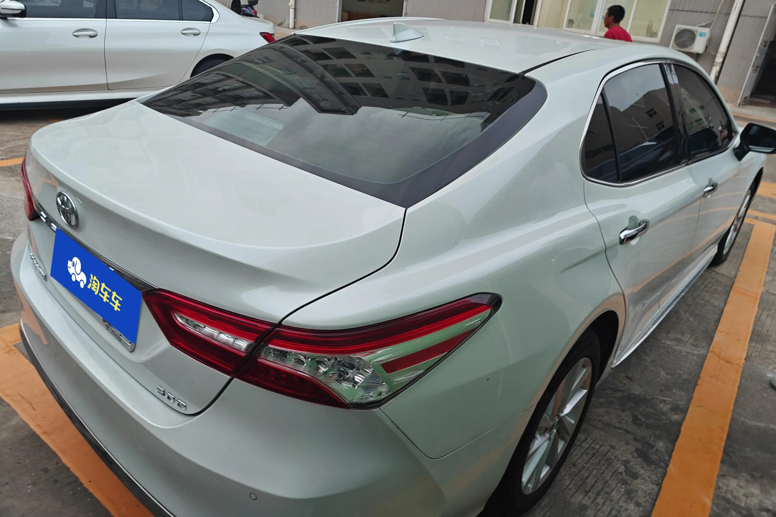 Toyota Camry 2023 г. 23800 км. — фото 3