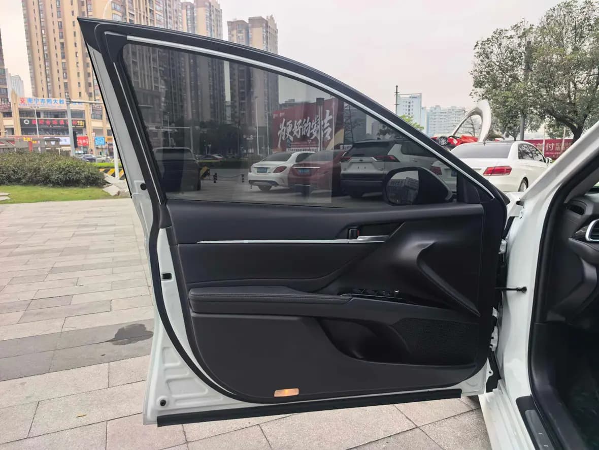Toyota Camry 2022 г. 24000 км. — фото 19