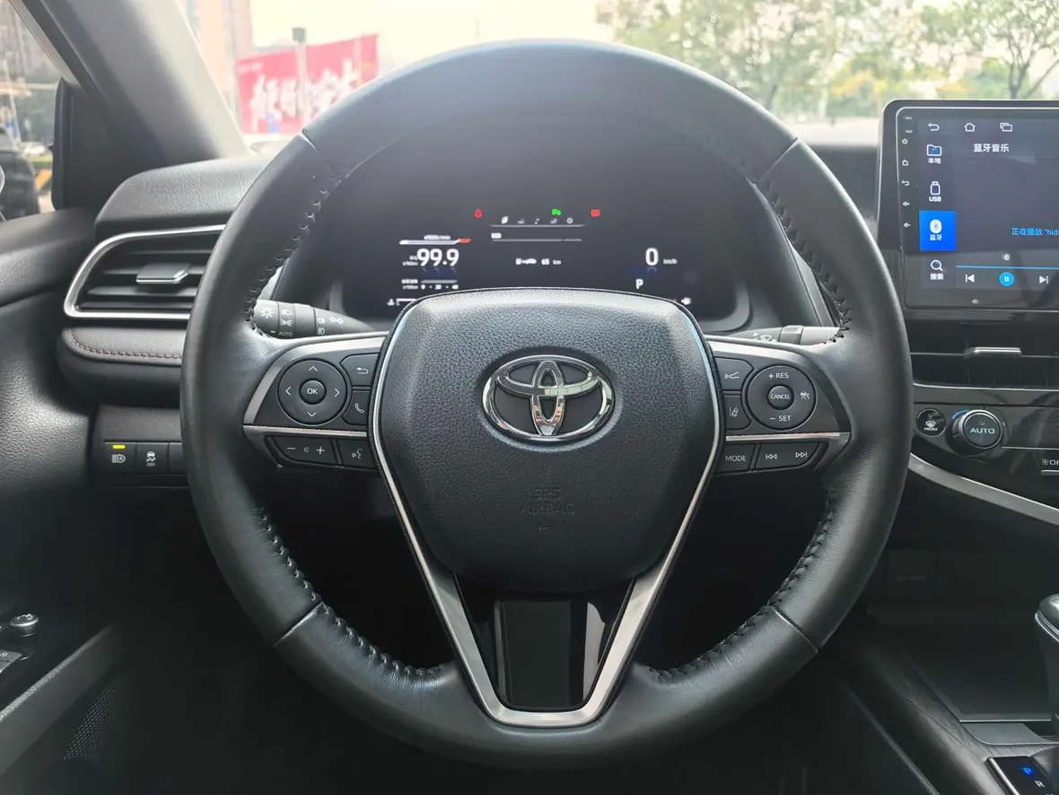 Toyota Camry 2022 г. 24000 км. — фото 10