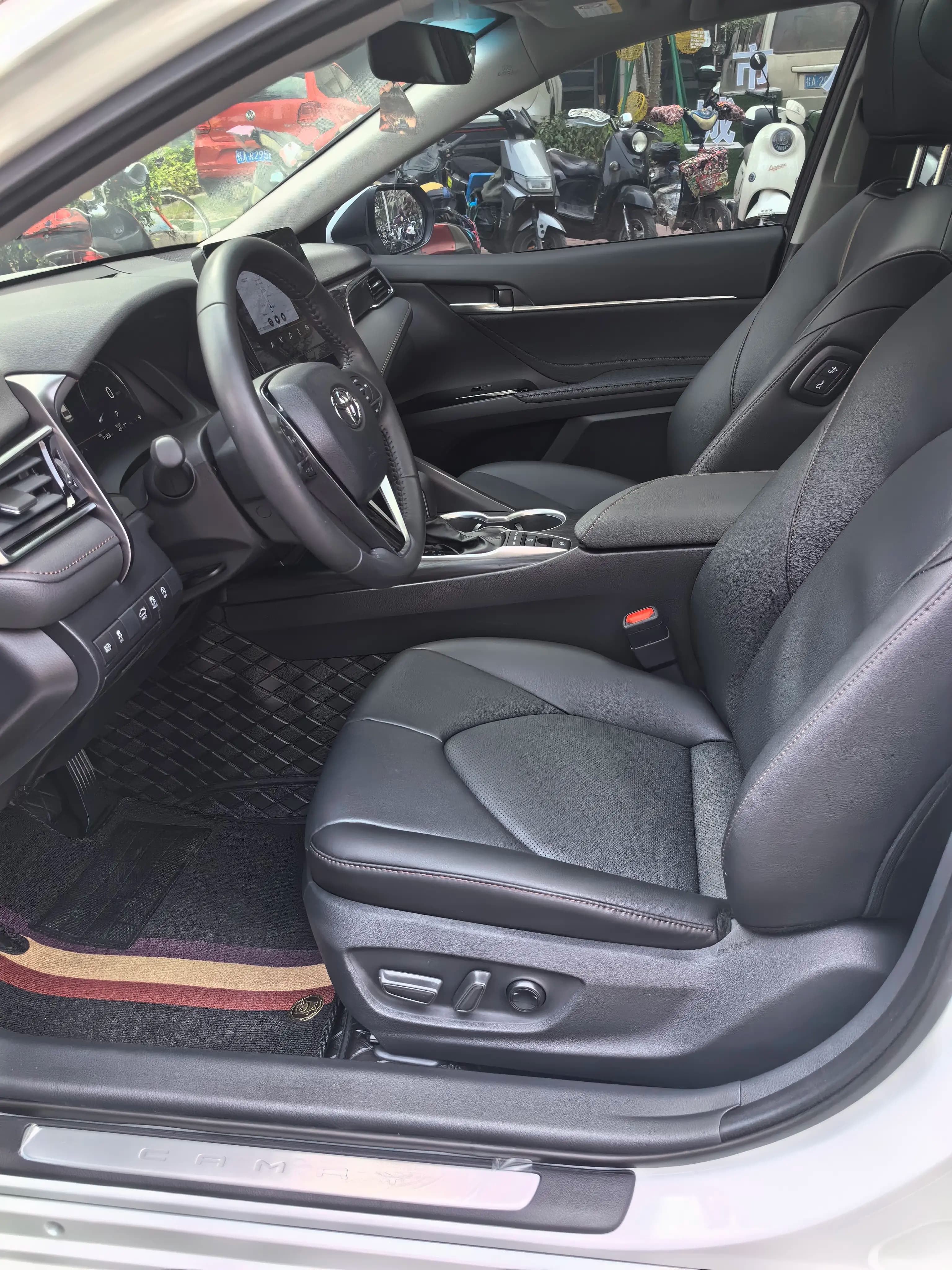 Toyota Camry 2024 г. 11000 км. — фото 12