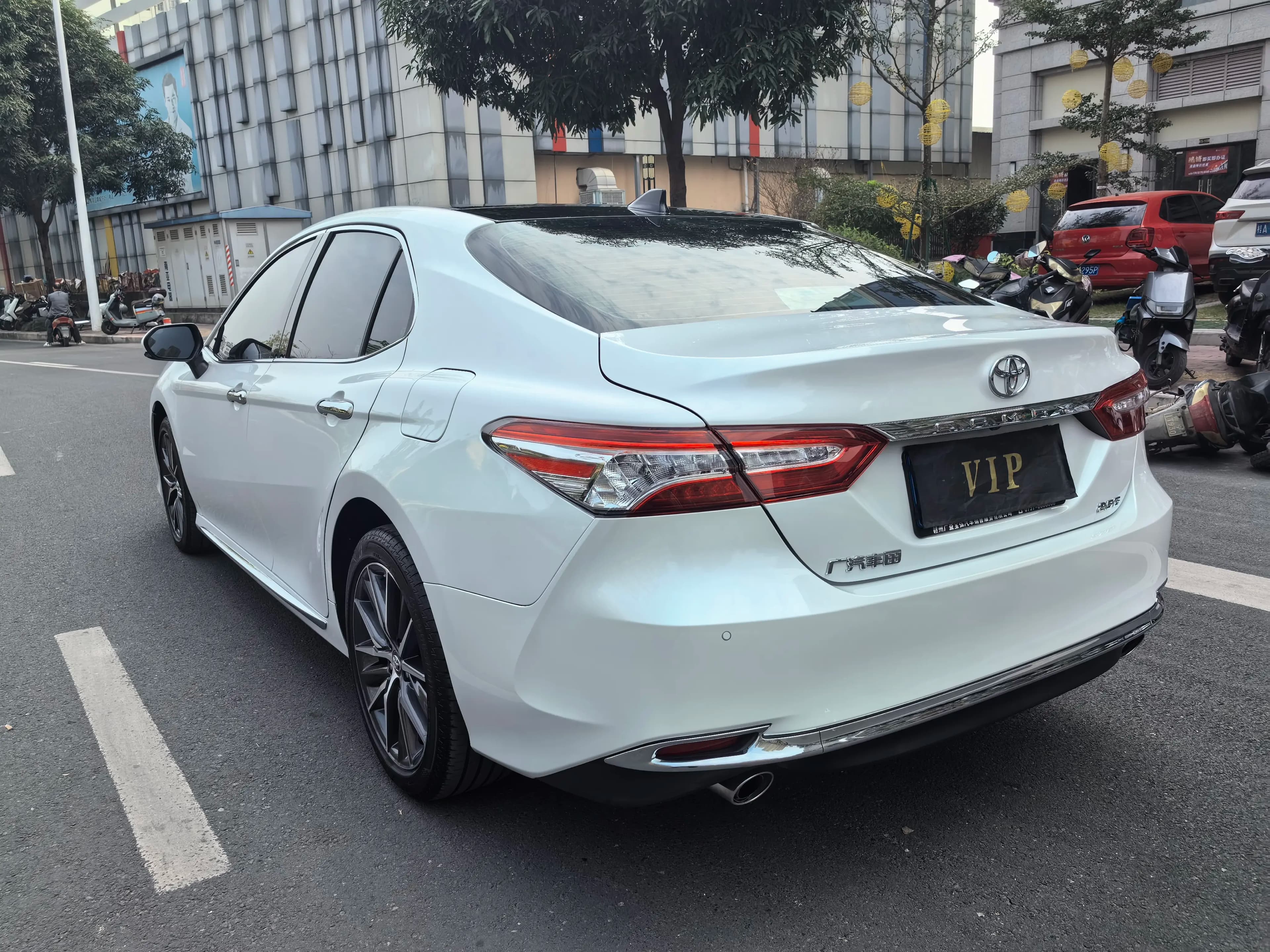 Toyota Camry 2024 г. 11000 км. — фото 4