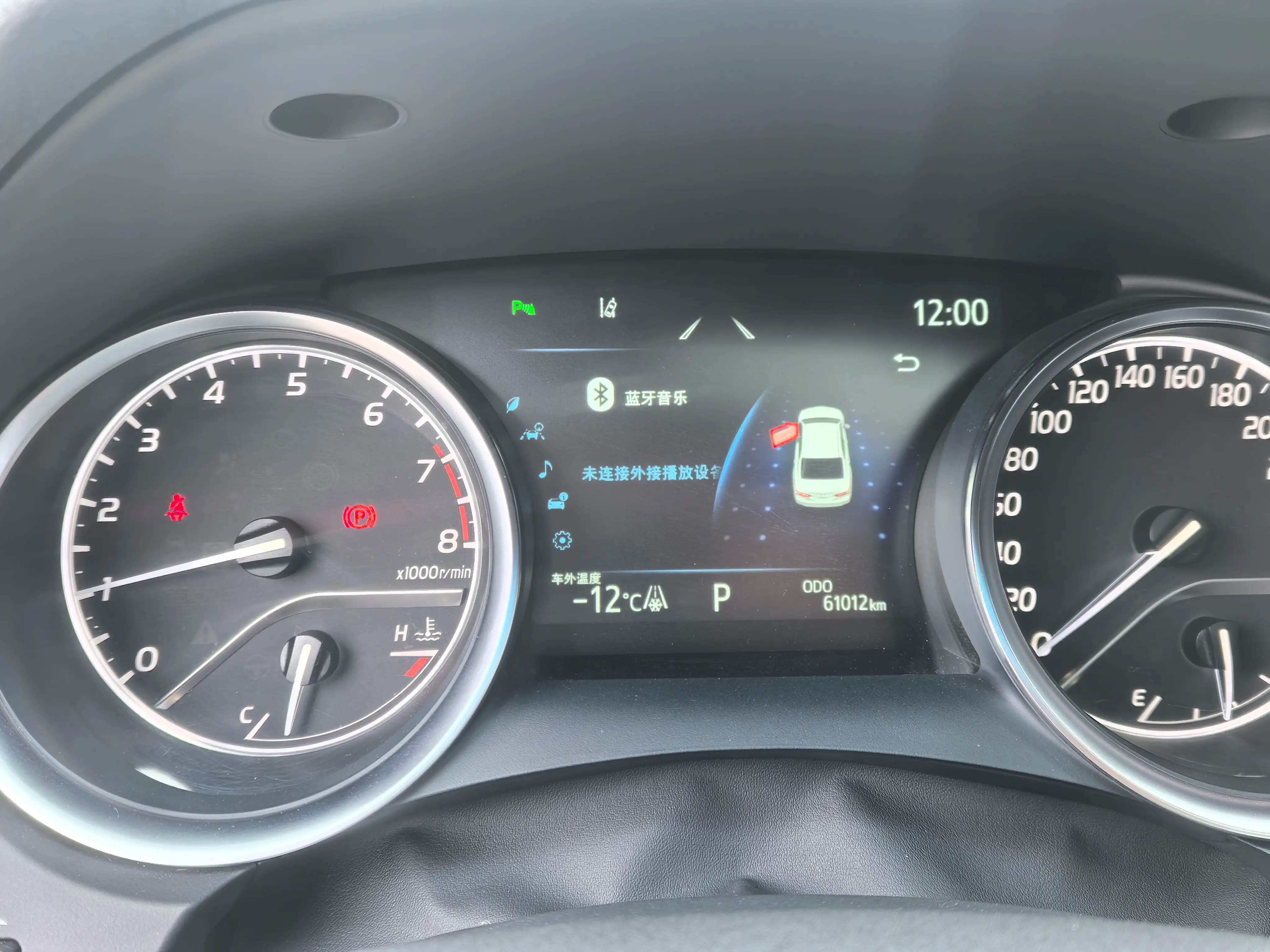 Toyota Camry 2022 г. 61000 км. — фото 10
