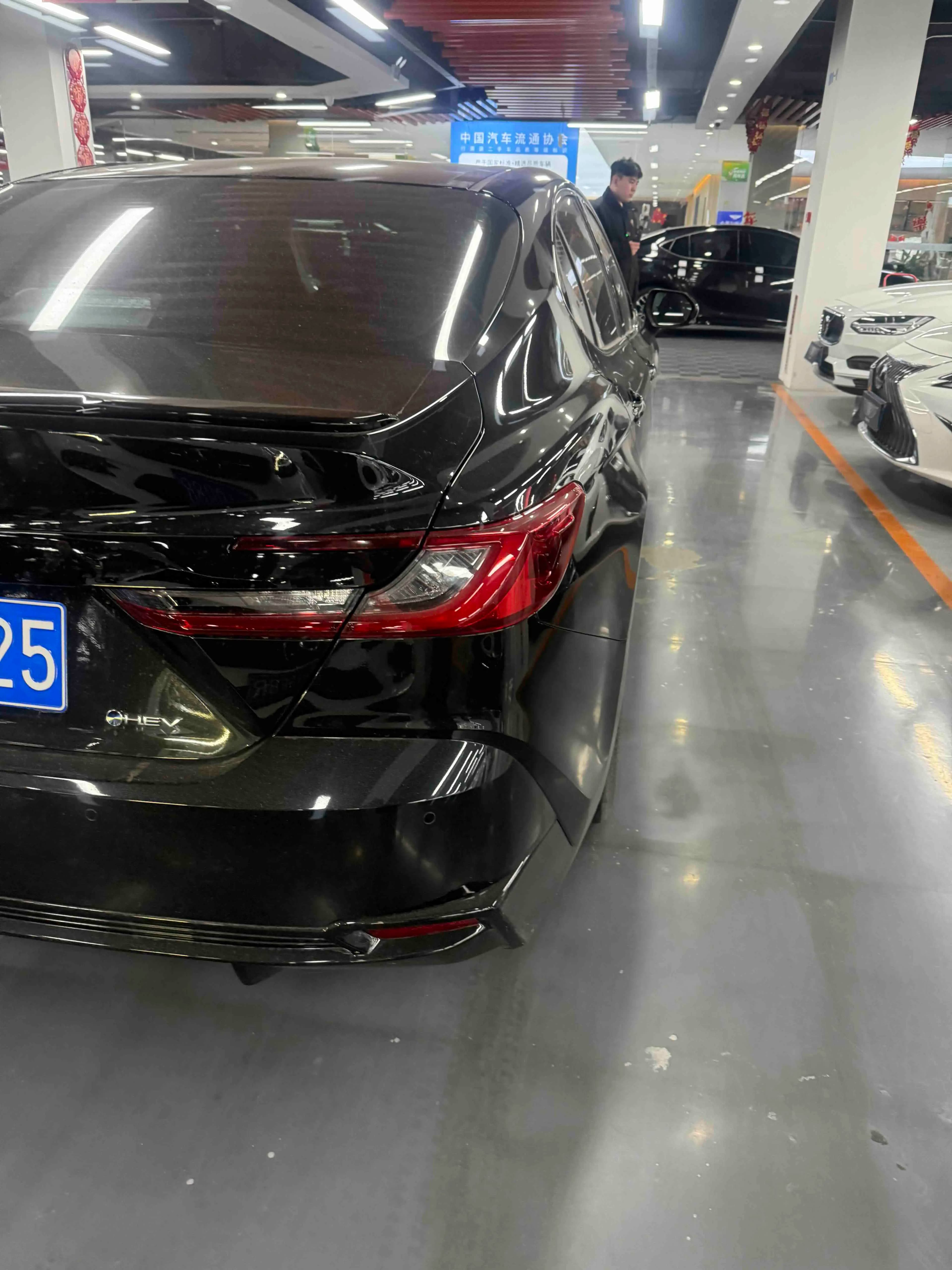 Toyota Camry 2025 г. 2000 км. — фото 2