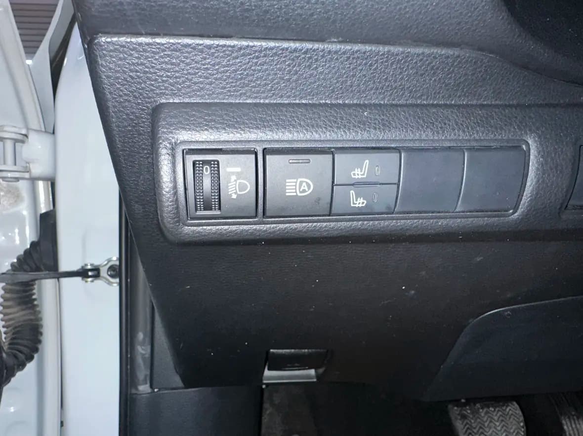 Toyota Corolla 2022 г. 44000 км. — фото 11