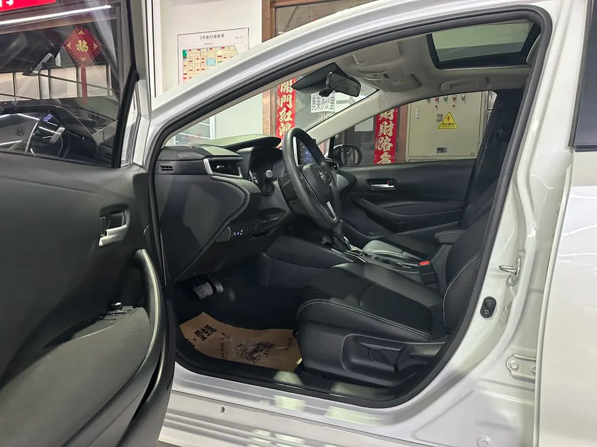 Toyota Corolla 2022 г. 44000 км. — фото 12