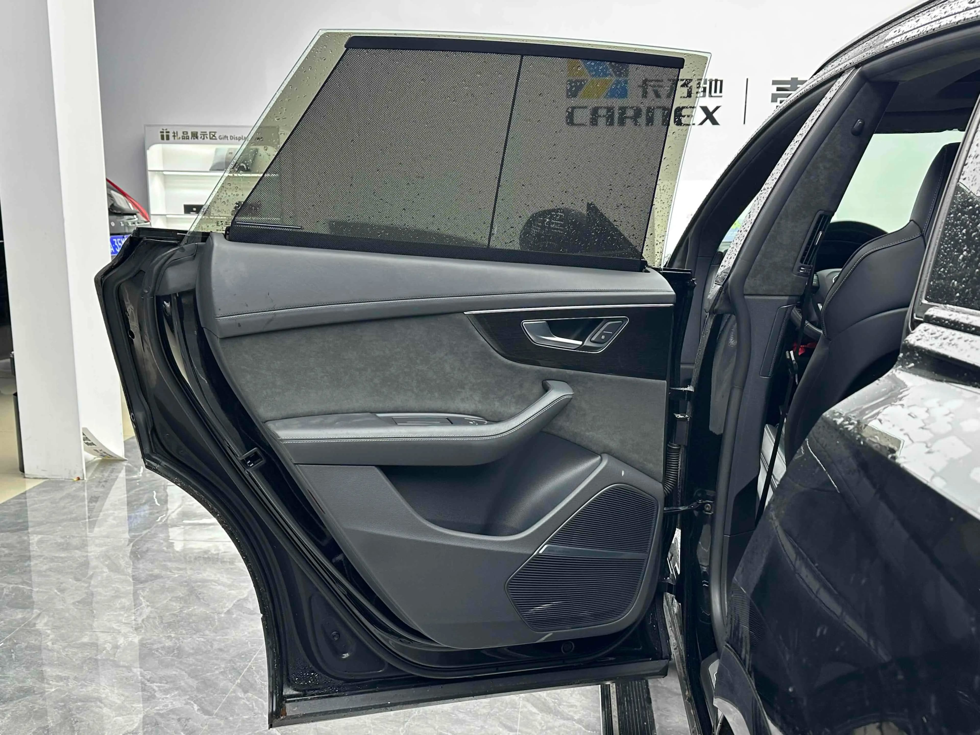 Audi Q8 2023 г. 52338 км. — фото 16
