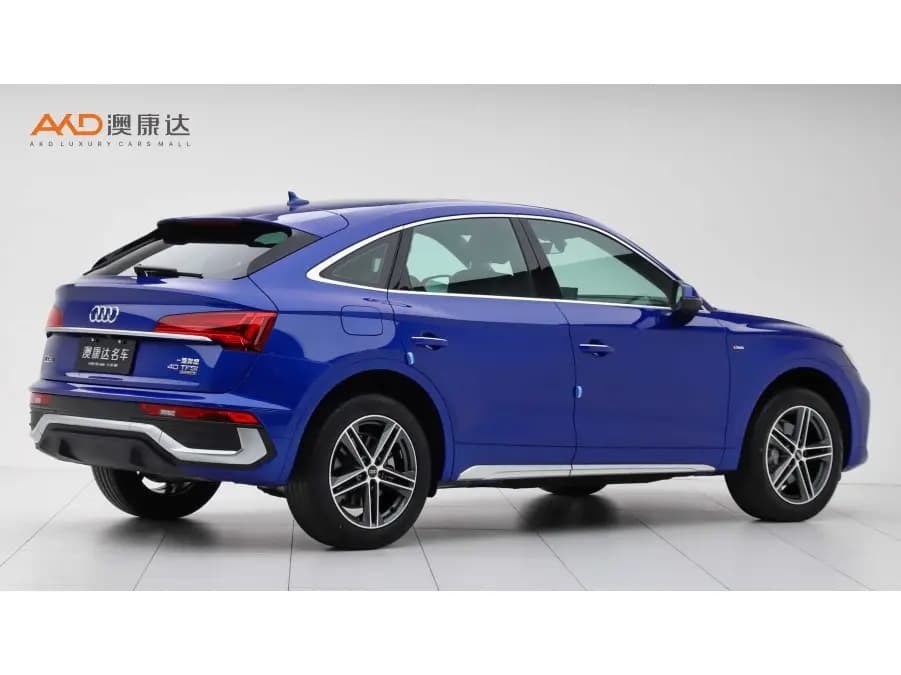 Audi Q5L Sportback 2022 г. 31030 км. — фото 4