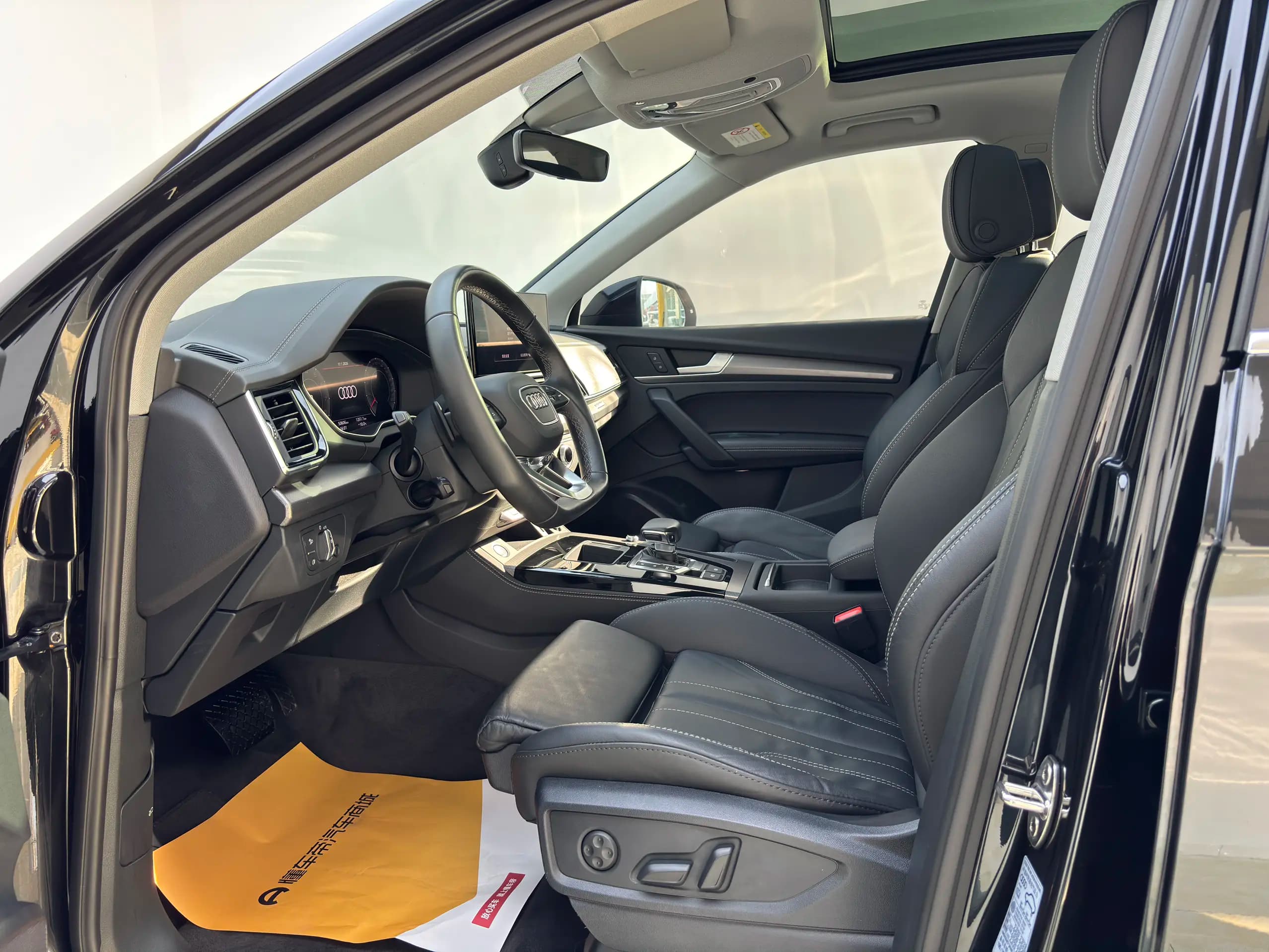 Audi Q5L 2023 г. 50826 км. — фото 14