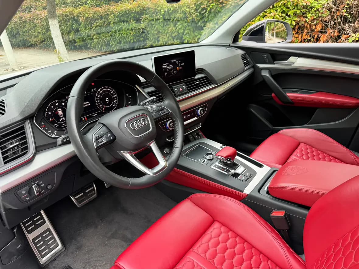Audi Q5L 2021 г. 69116 км. — фото 11