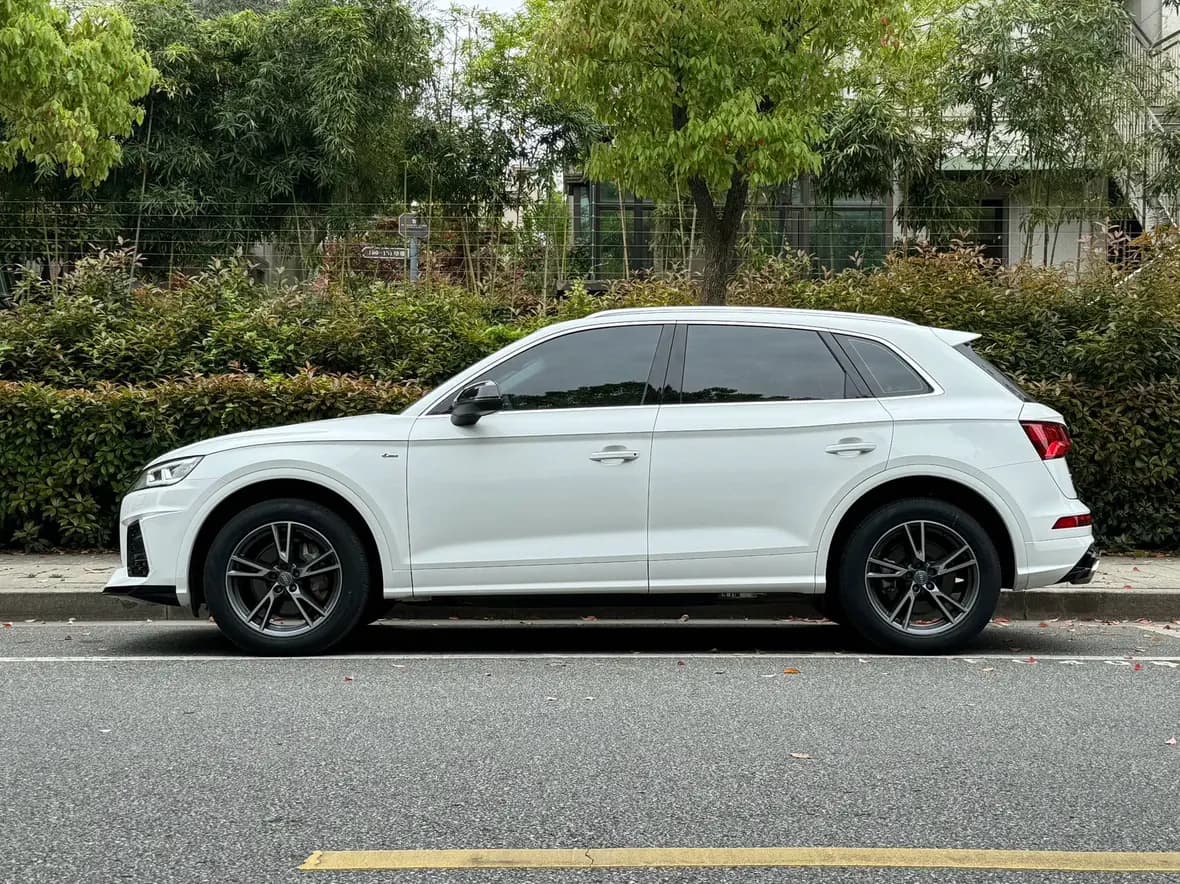 Audi Q5L 2021 г. 69116 км. — фото 3