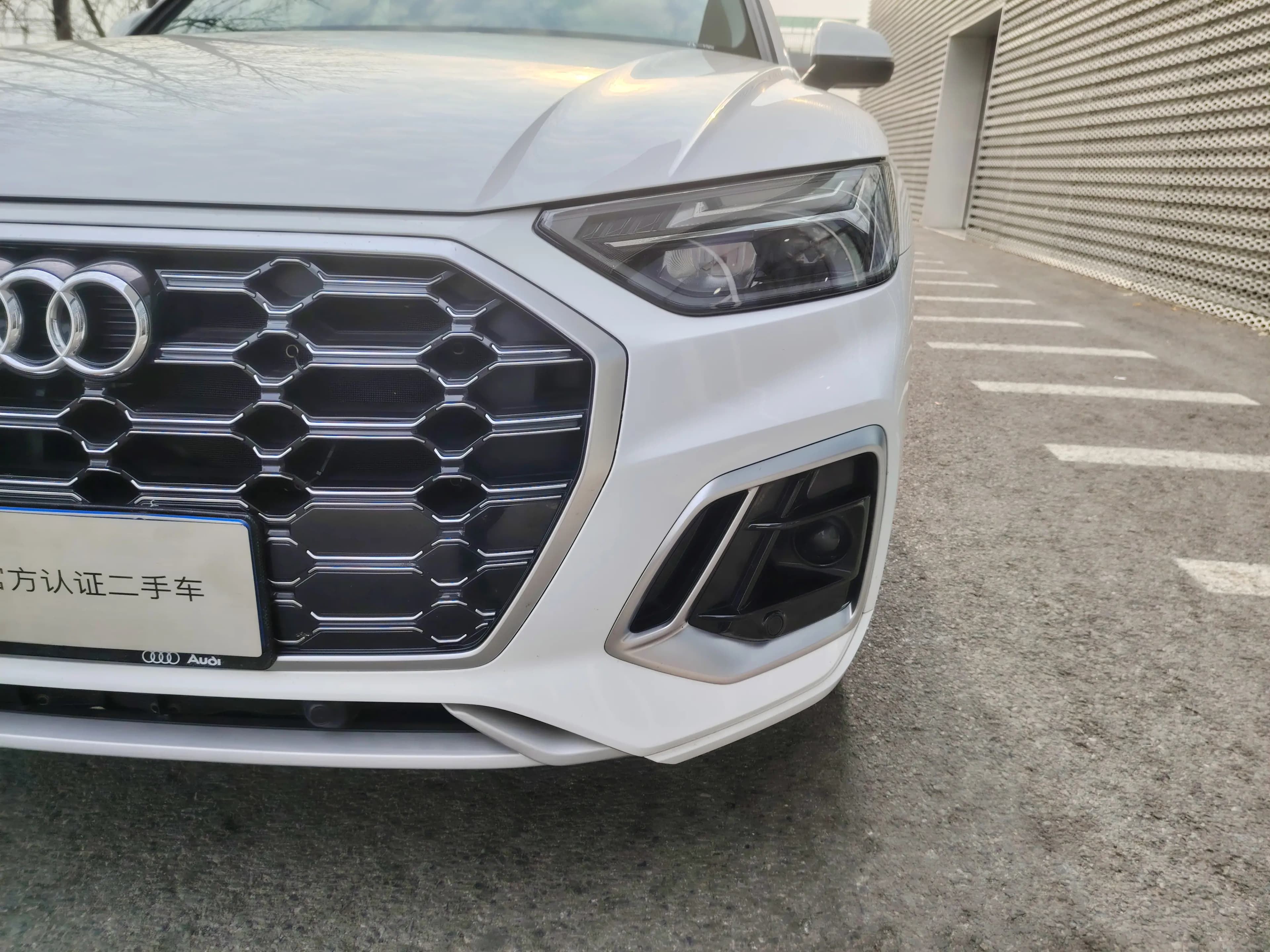 Audi Q5L 2023 г. 53114 км. — фото 9