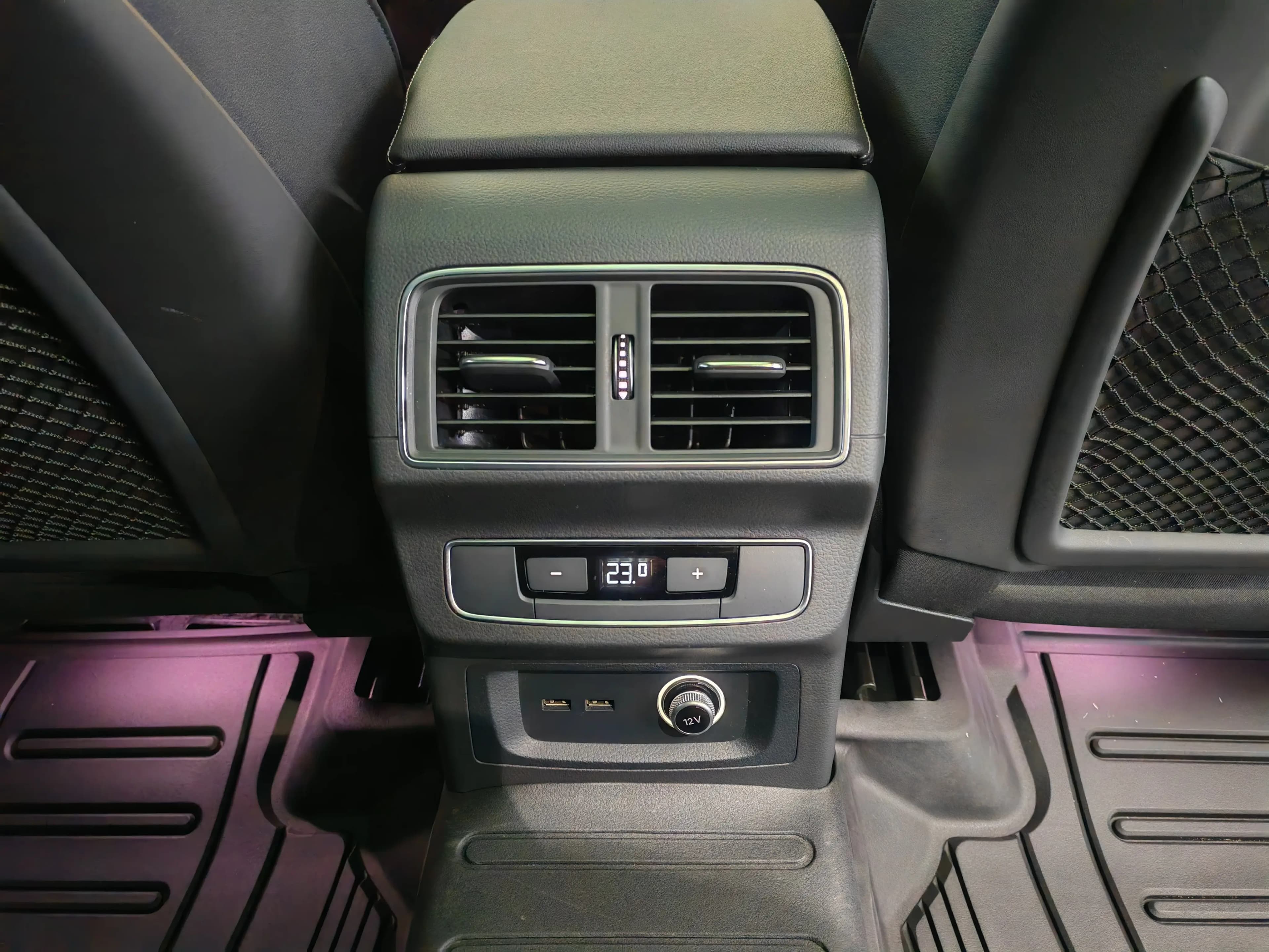 Audi Q5L 2023 г. 31104 км. — фото 18