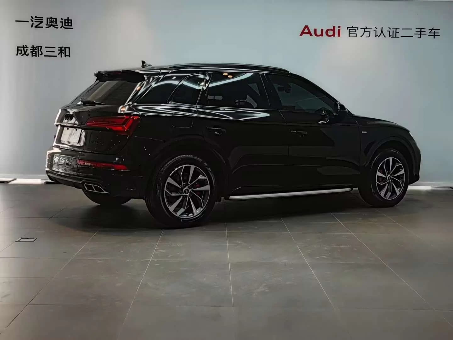 Audi Q5L 2024 г. 17282 км. — фото 4