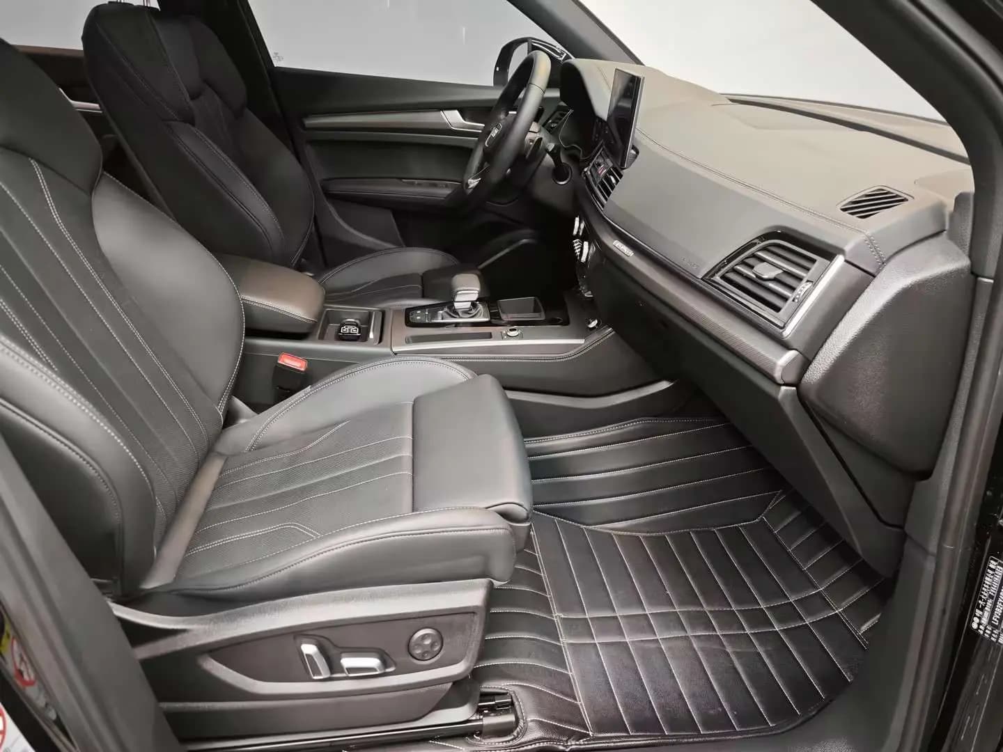 Audi Q5L 2024 г. 17282 км. — фото 7