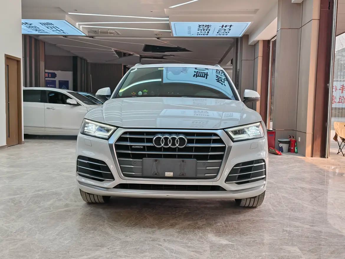 Audi Q5L 2021 г. 109034 км. — фото 2