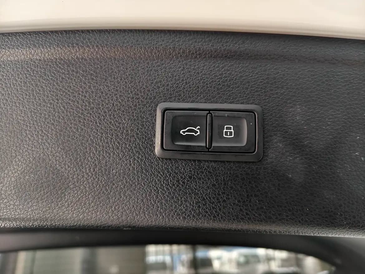 Audi Q5L 2021 г. 109034 км. — фото 13