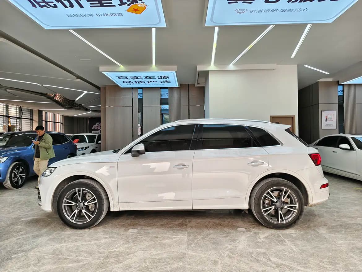 Audi Q5L 2021 г. 109034 км. — фото 4