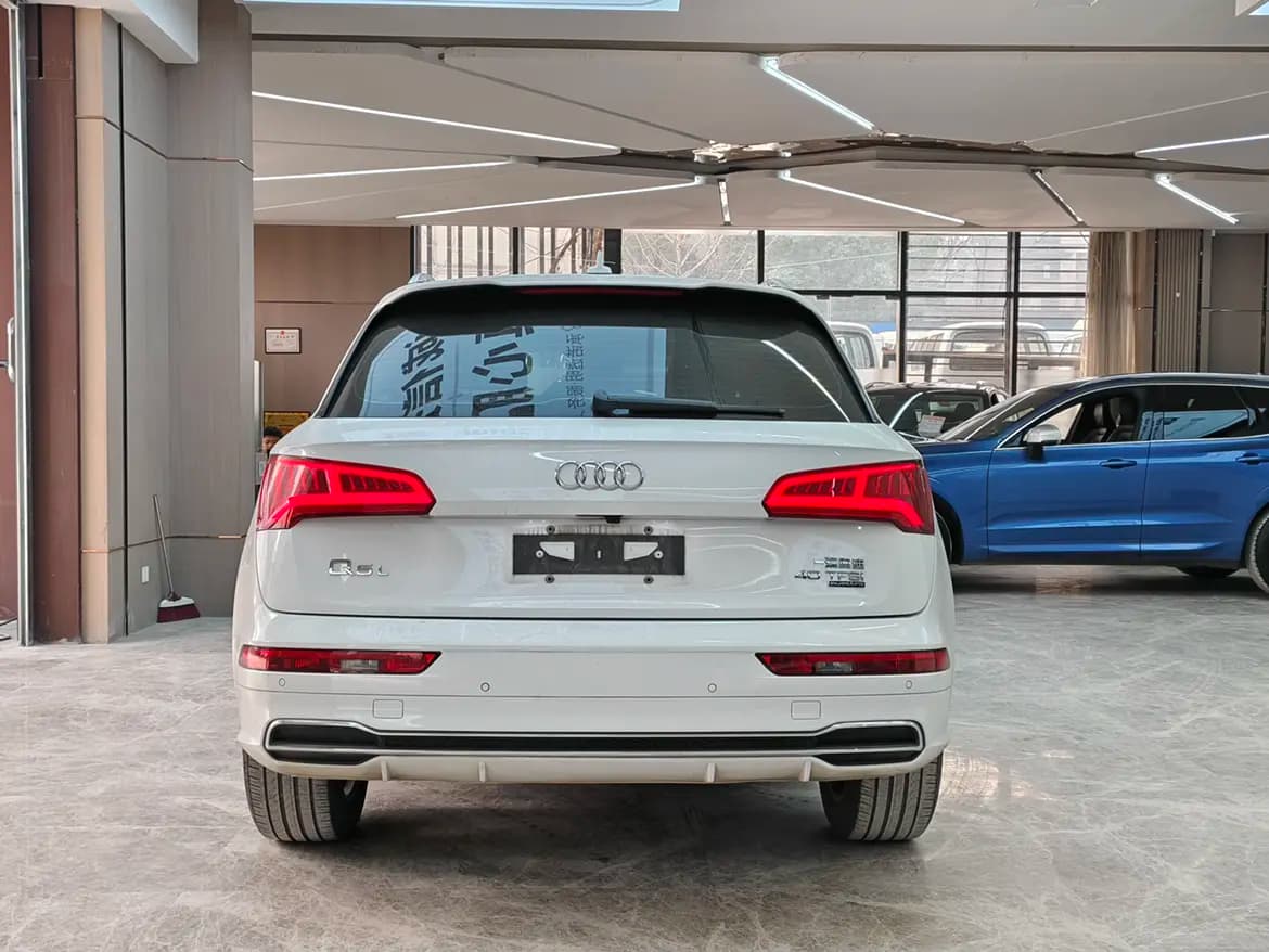 Audi Q5L 2021 г. 109034 км. — фото 6