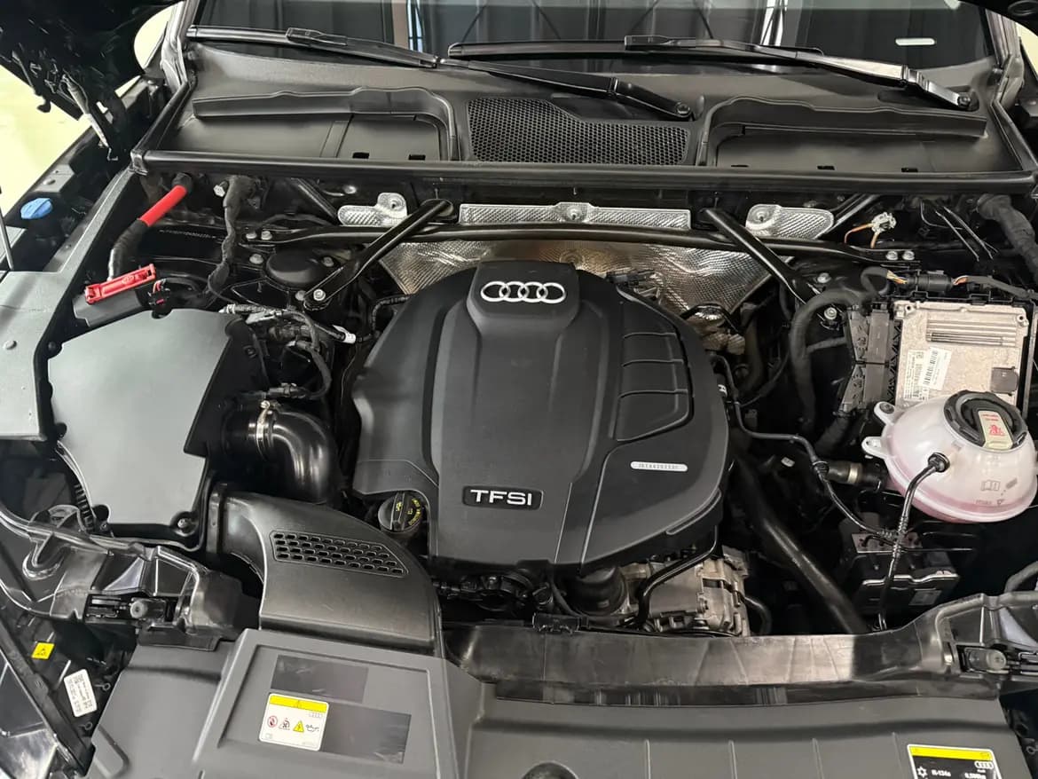 Audi Q5L 2022 г. 67006 км. — фото 6