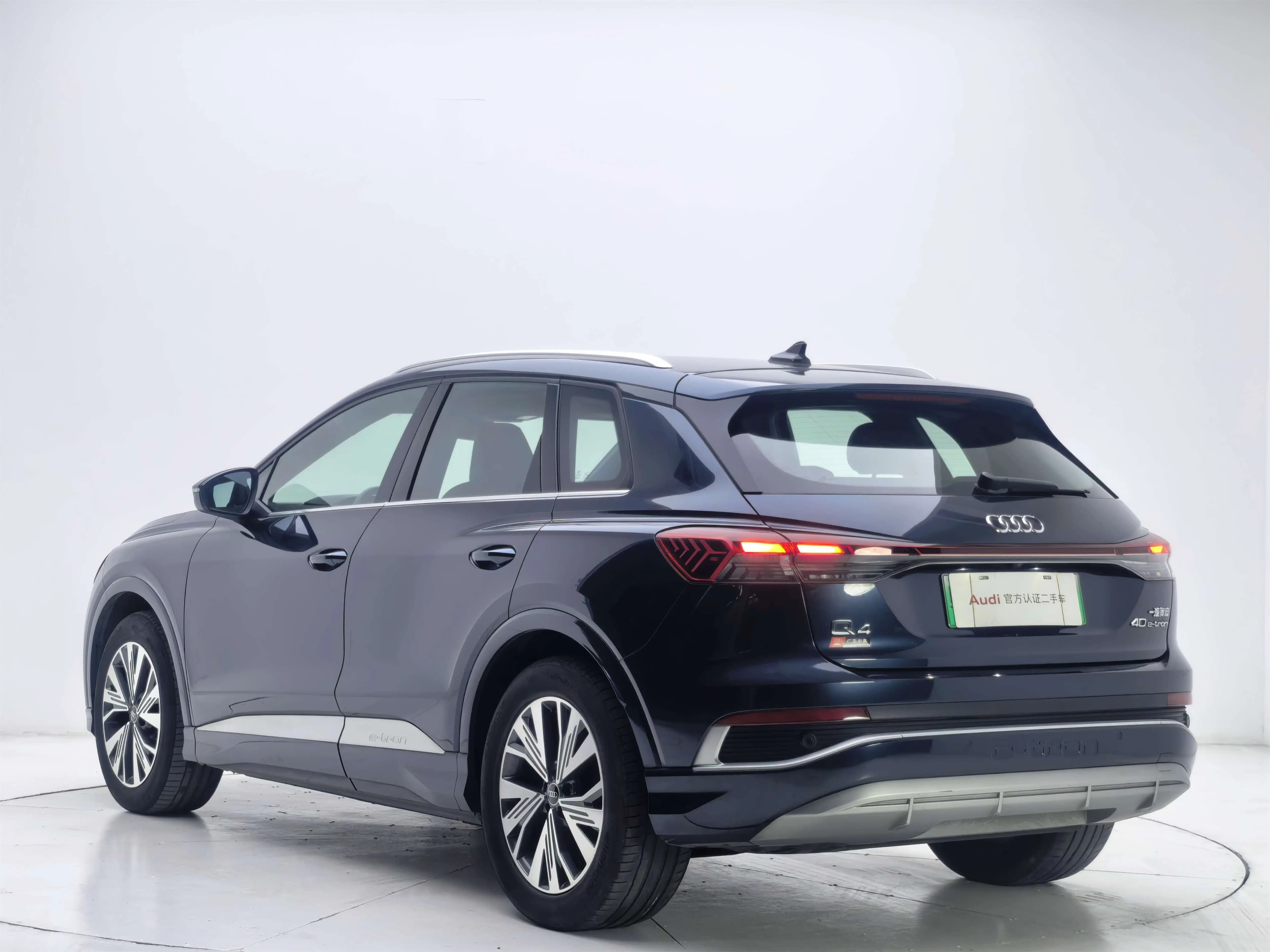 Audi Q4 e-tron 2024 г. 41073 км. — фото 4