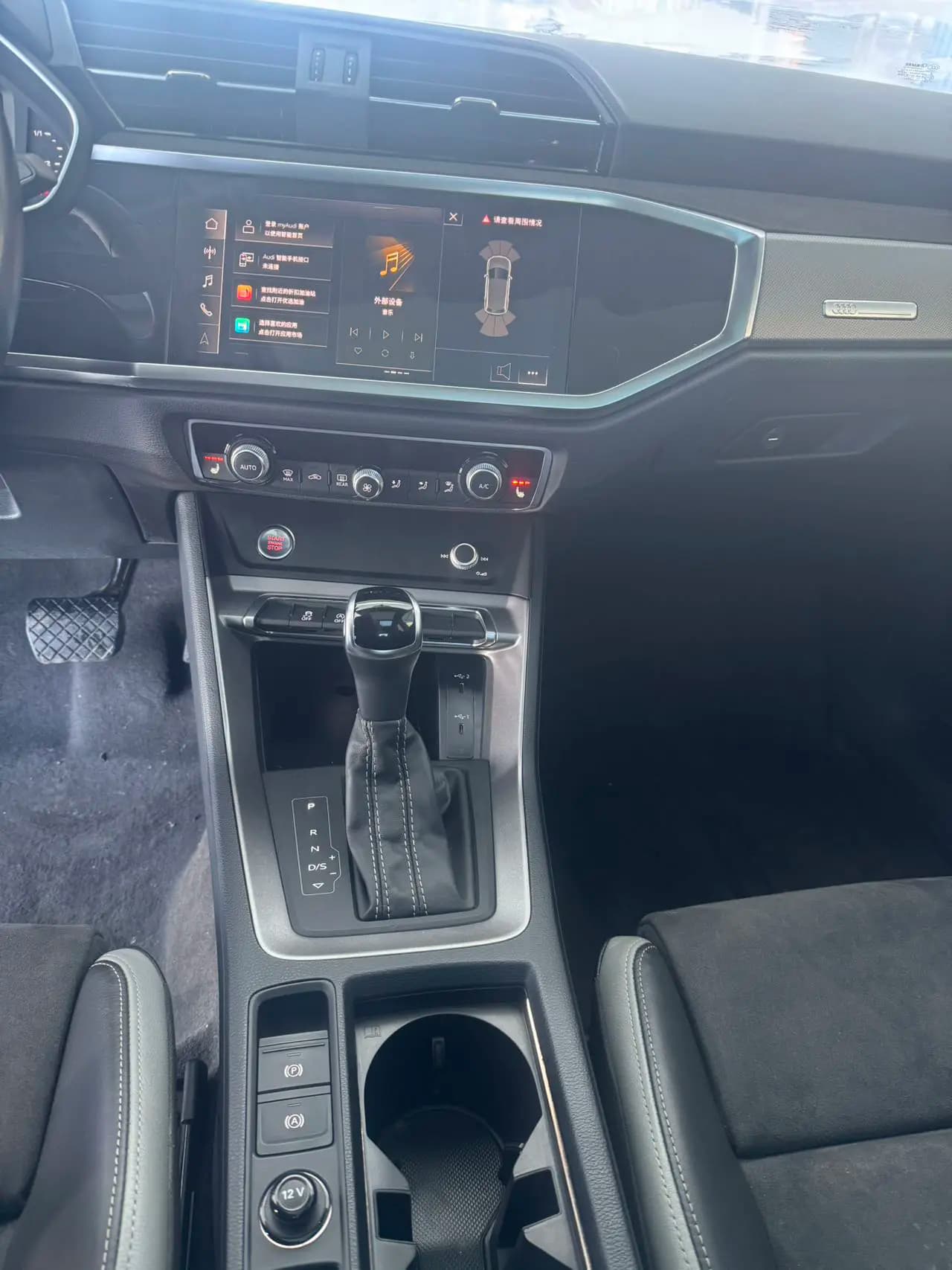 Audi Q3 2022 г. 26000 км. — фото 13