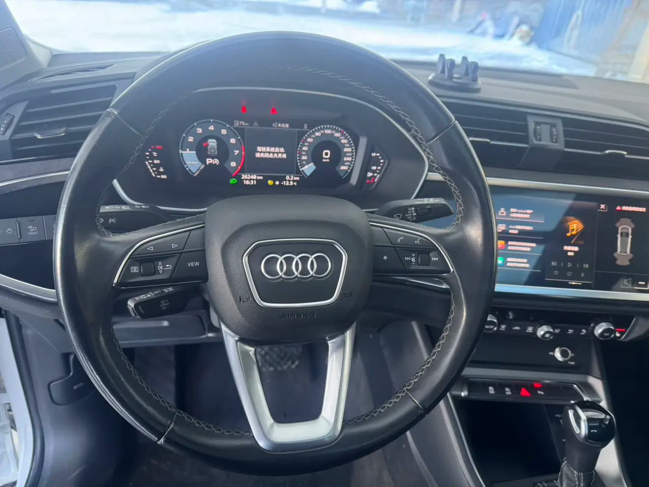 Audi Q3 2022 г. 26000 км. — фото 14