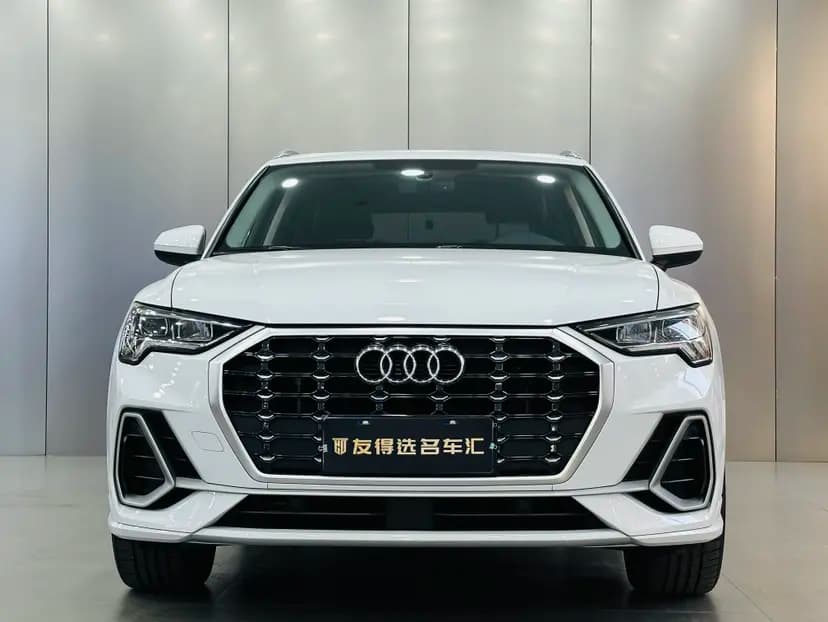 Audi Q3 2022 г. 46300 км. — фото 2