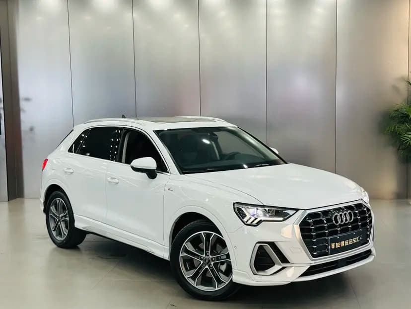 Audi Q3 2022 г. 46300 км. — фото 3