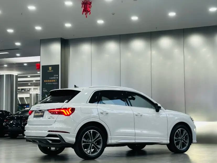 Audi Q3 2022 г. 46300 км. — фото 5