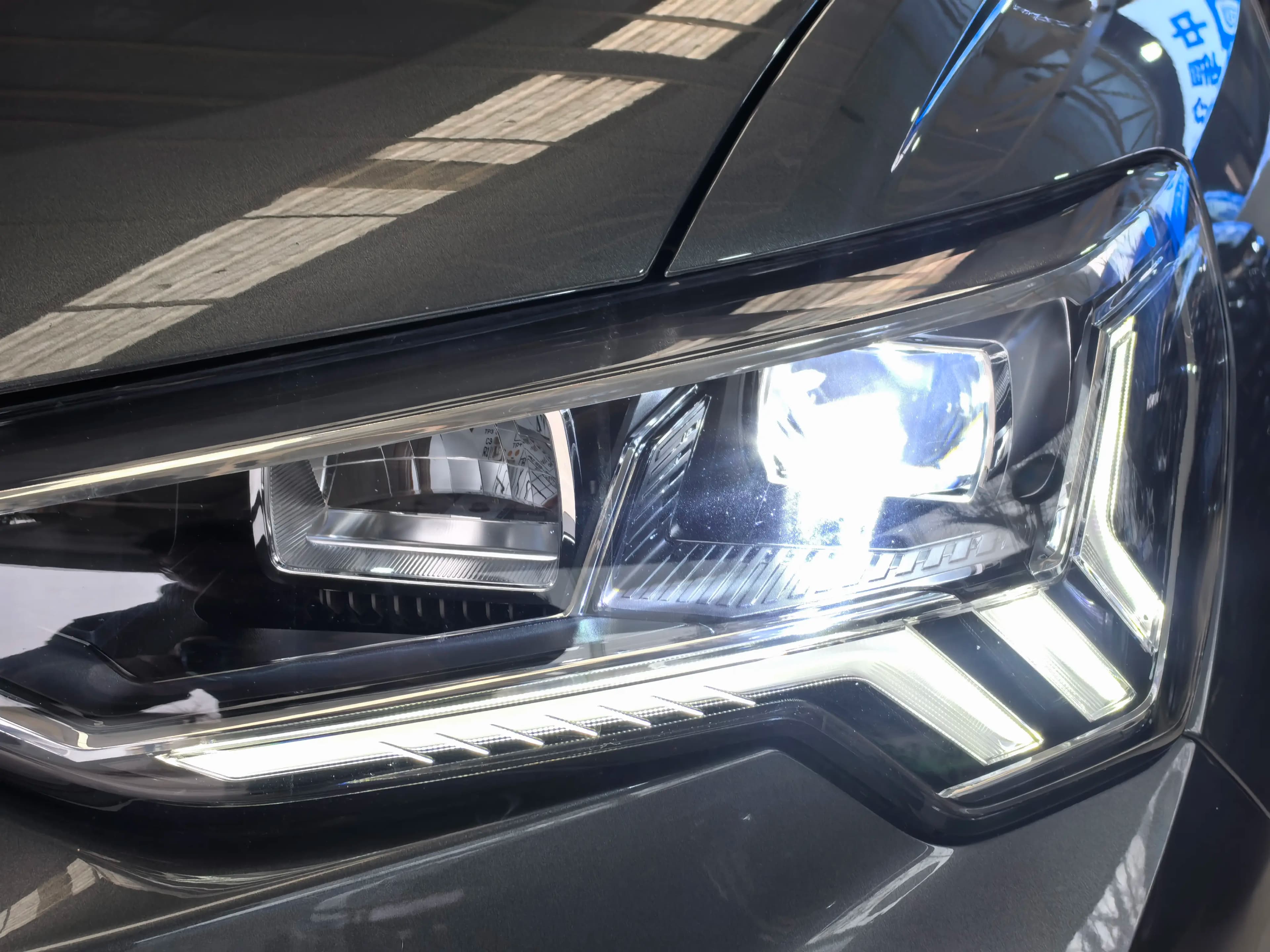 Audi Q3 2024 г. 13000 км. — фото 5