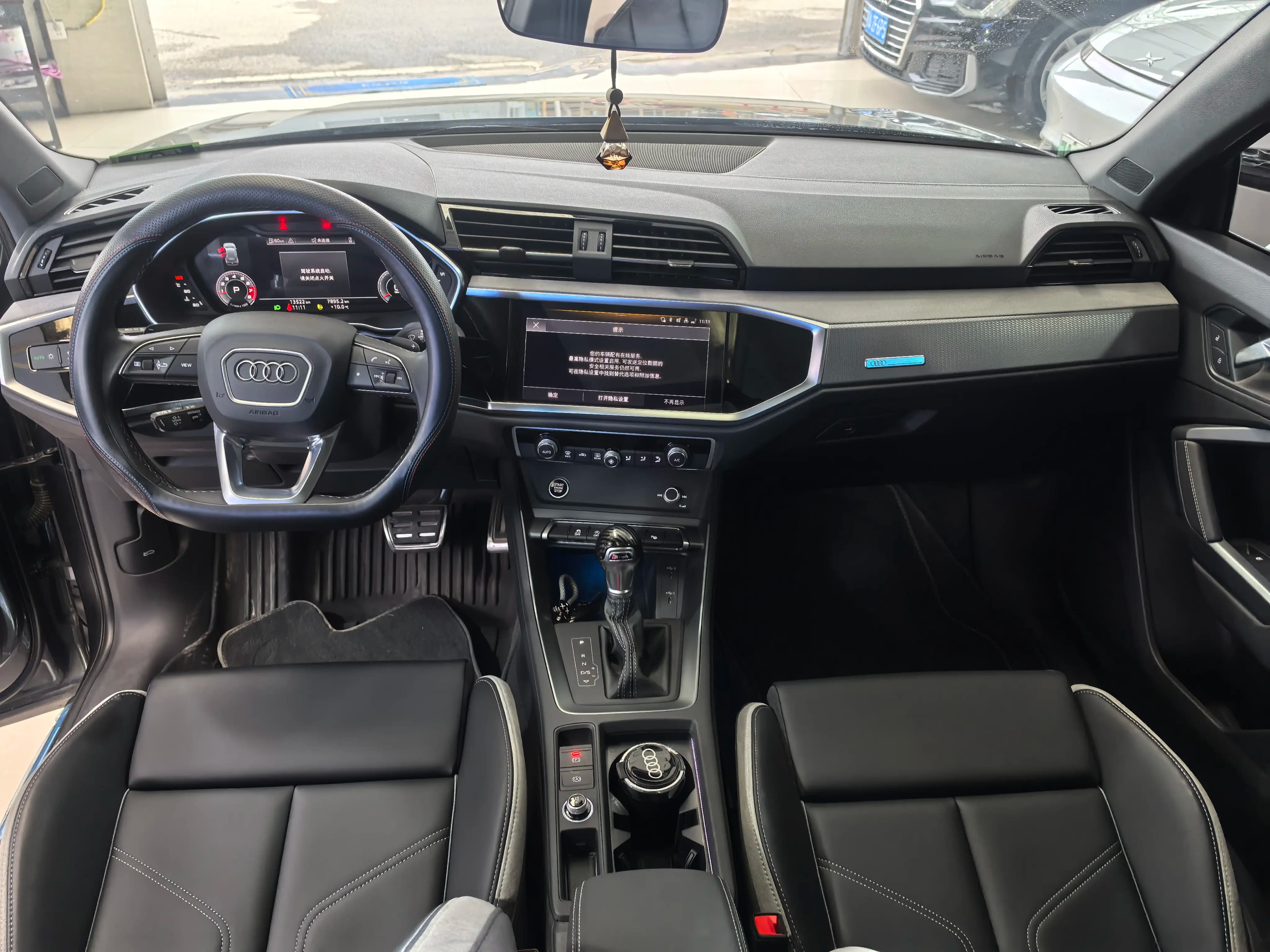 Audi Q3 2024 г. 13000 км. — фото 6