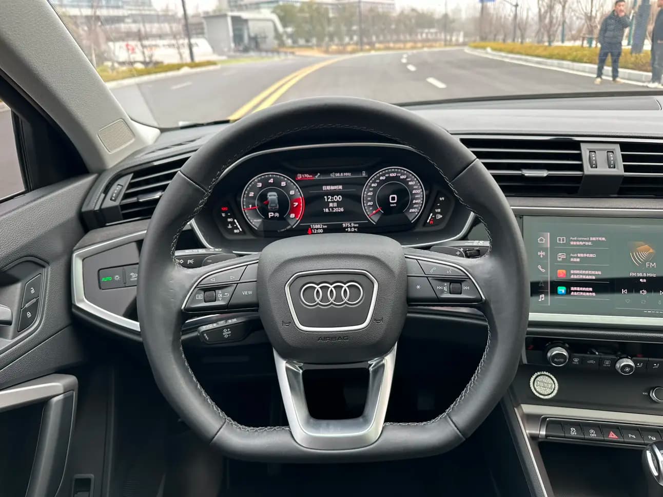 Audi Q3 2022 г. 15002 км. — фото 11