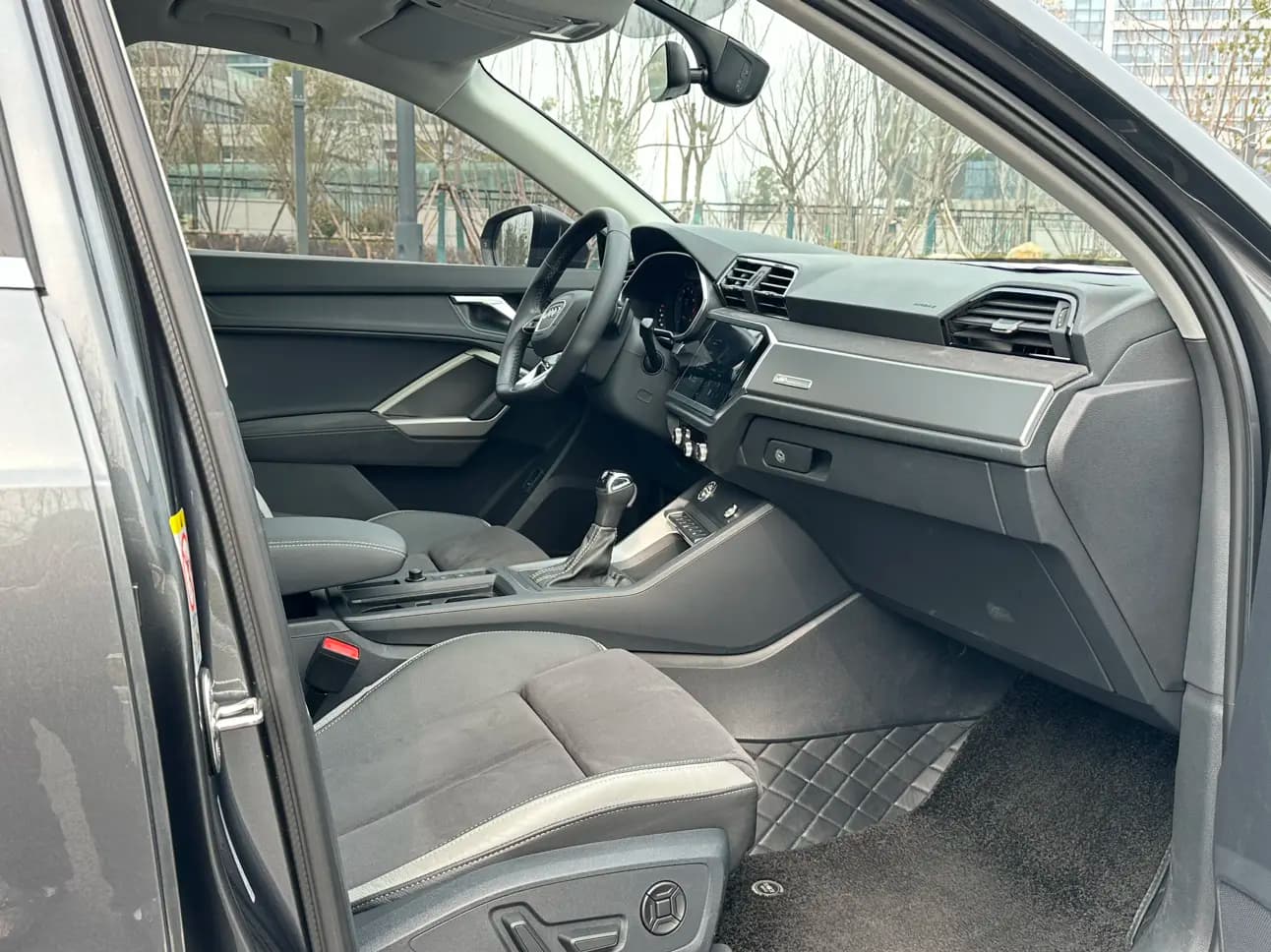Audi Q3 2022 г. 15002 км. — фото 17