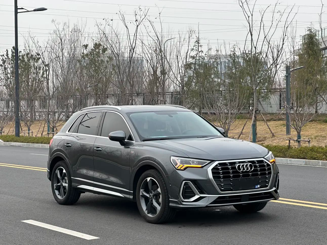 Audi Q3 2022 г. 15002 км. — фото 3