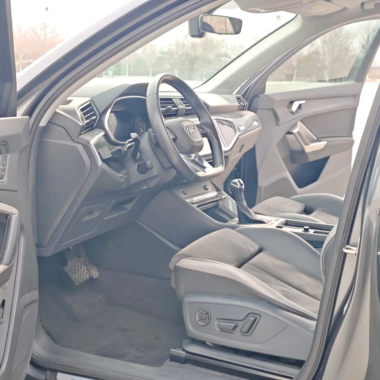 Audi Q3 2022 г. 30118 км. — фото 11