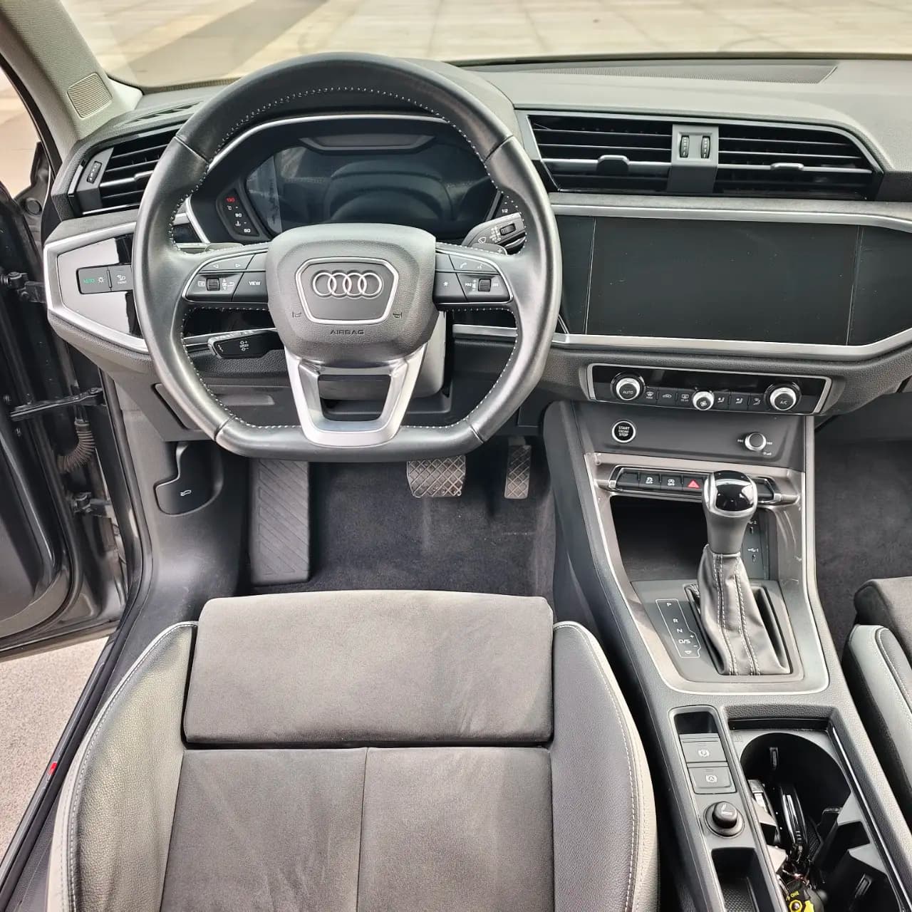 Audi Q3 2022 г. 30118 км. — фото 10
