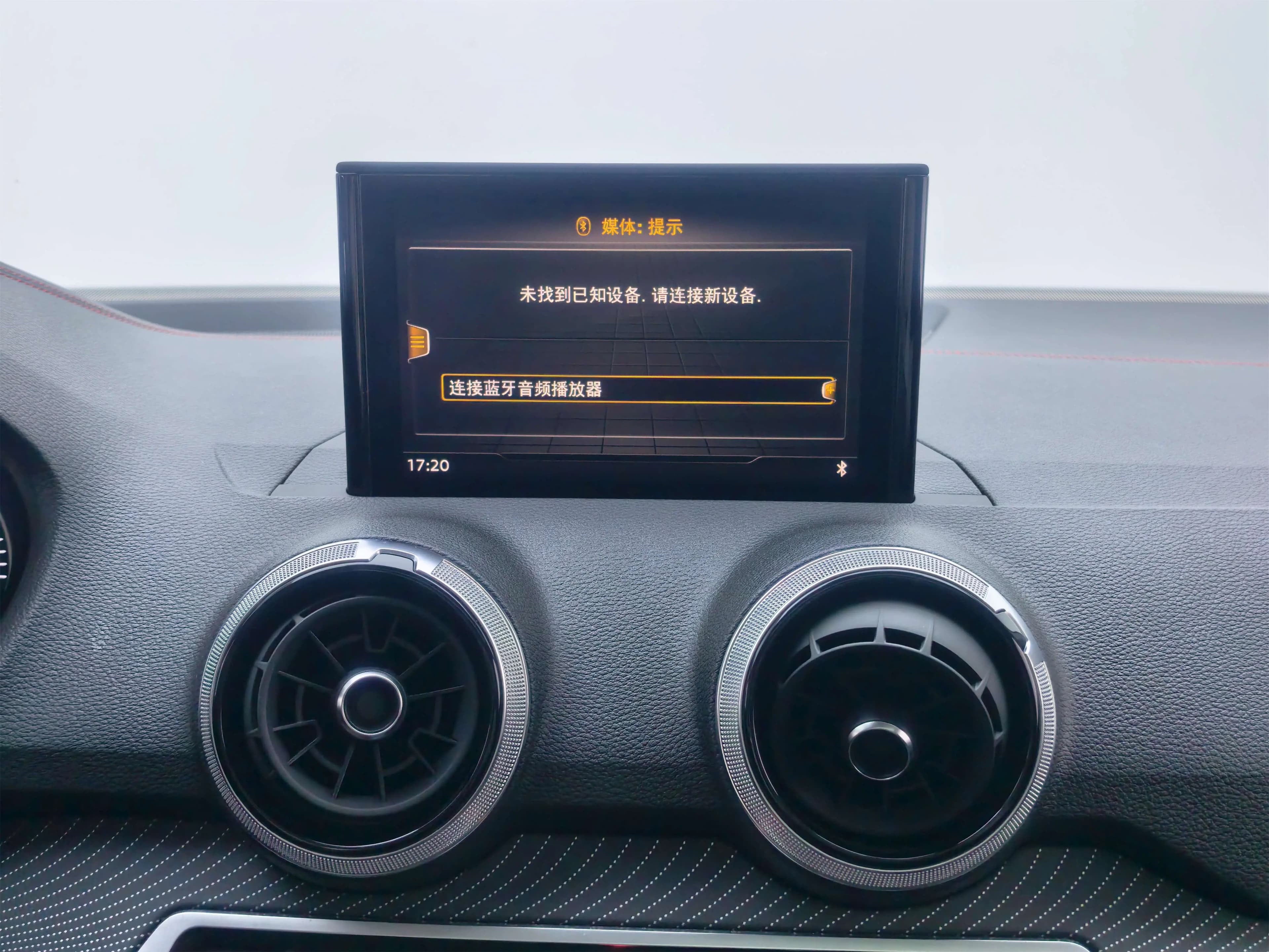 Audi Q2L 2023 г. 13030 км. — фото 18