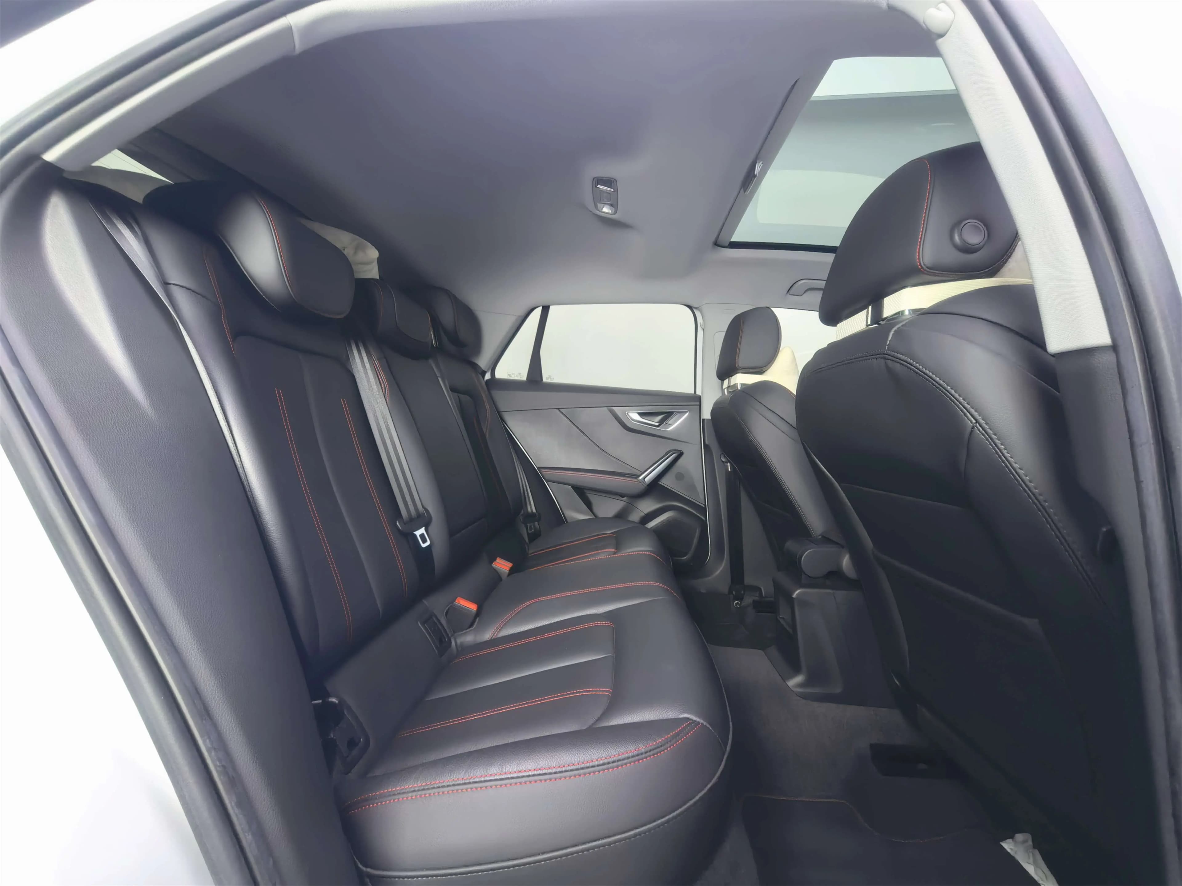 Audi Q2L 2023 г. 13030 км. — фото 24