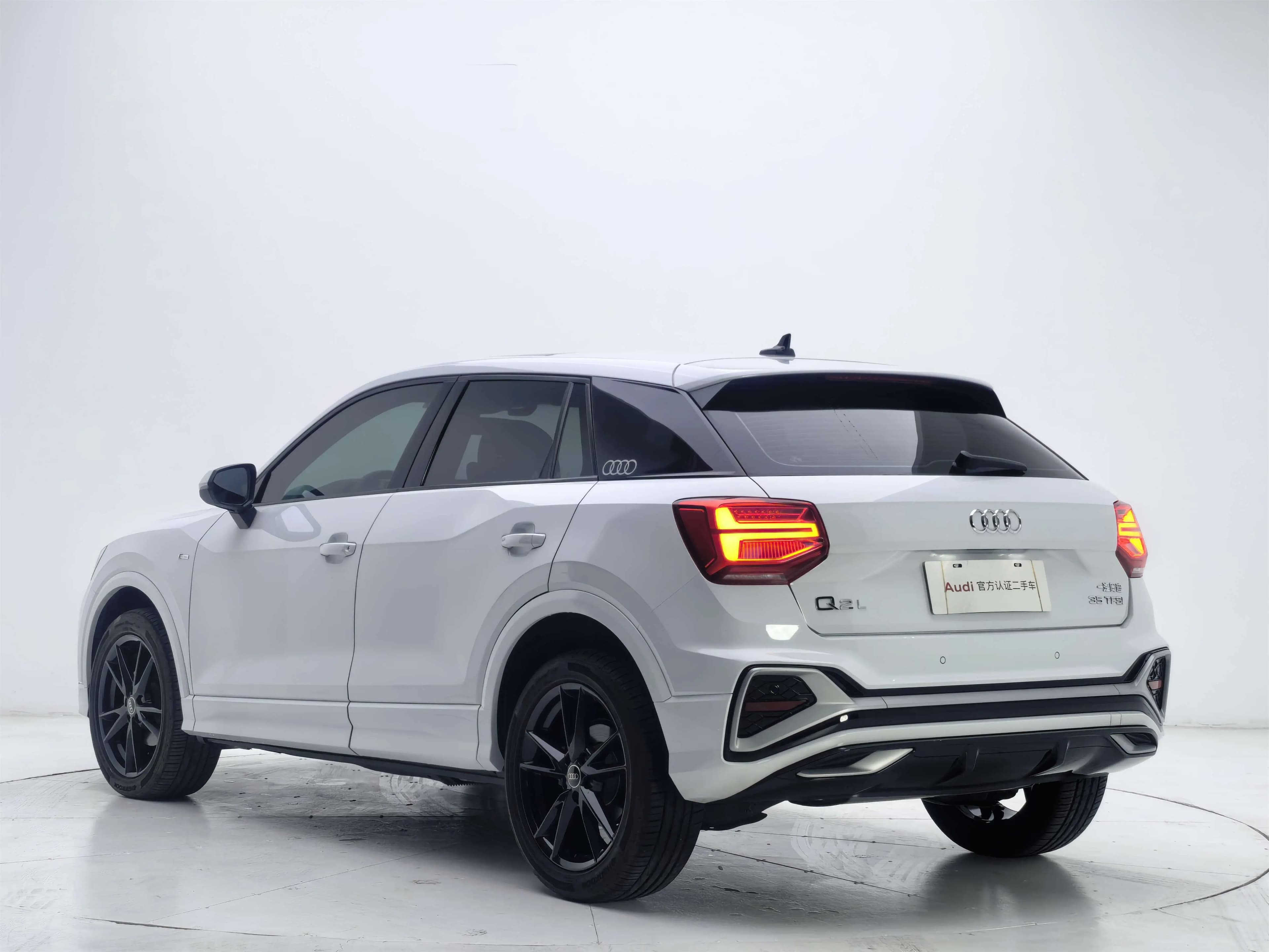 Audi Q2L 2023 г. 13030 км. — фото 4